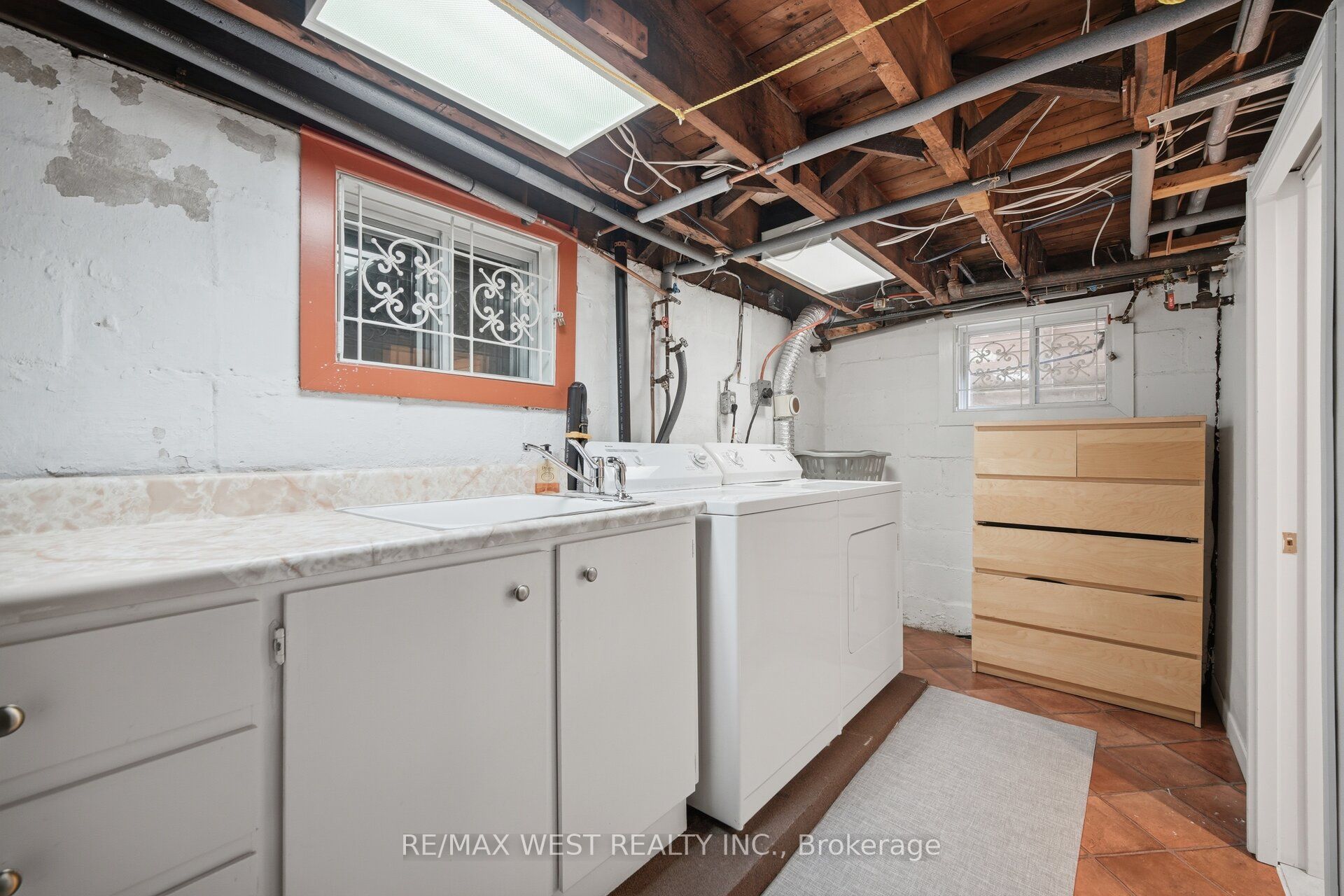 151 Jane Street Property Photo 35