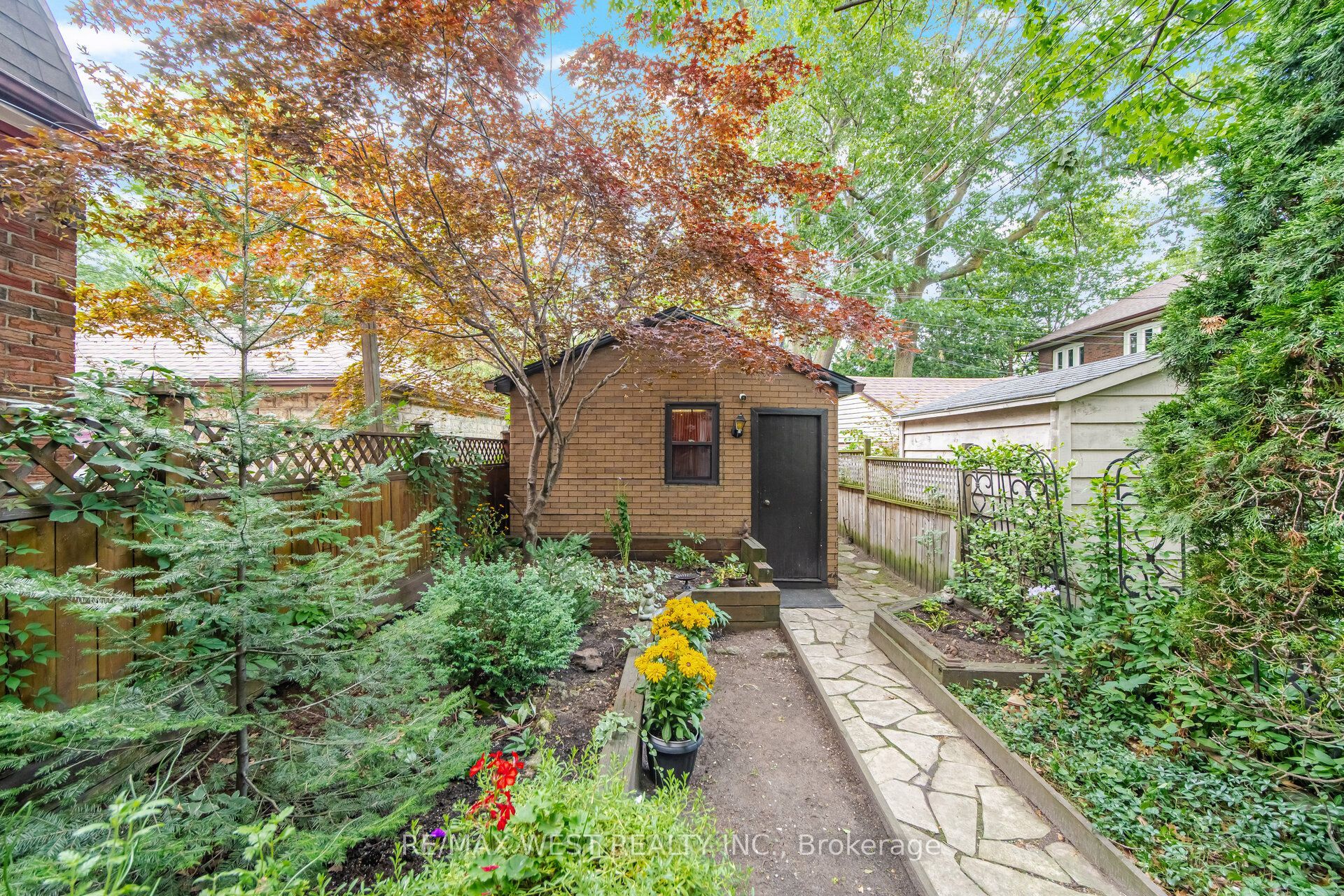 151 Jane Street Property Photo 38