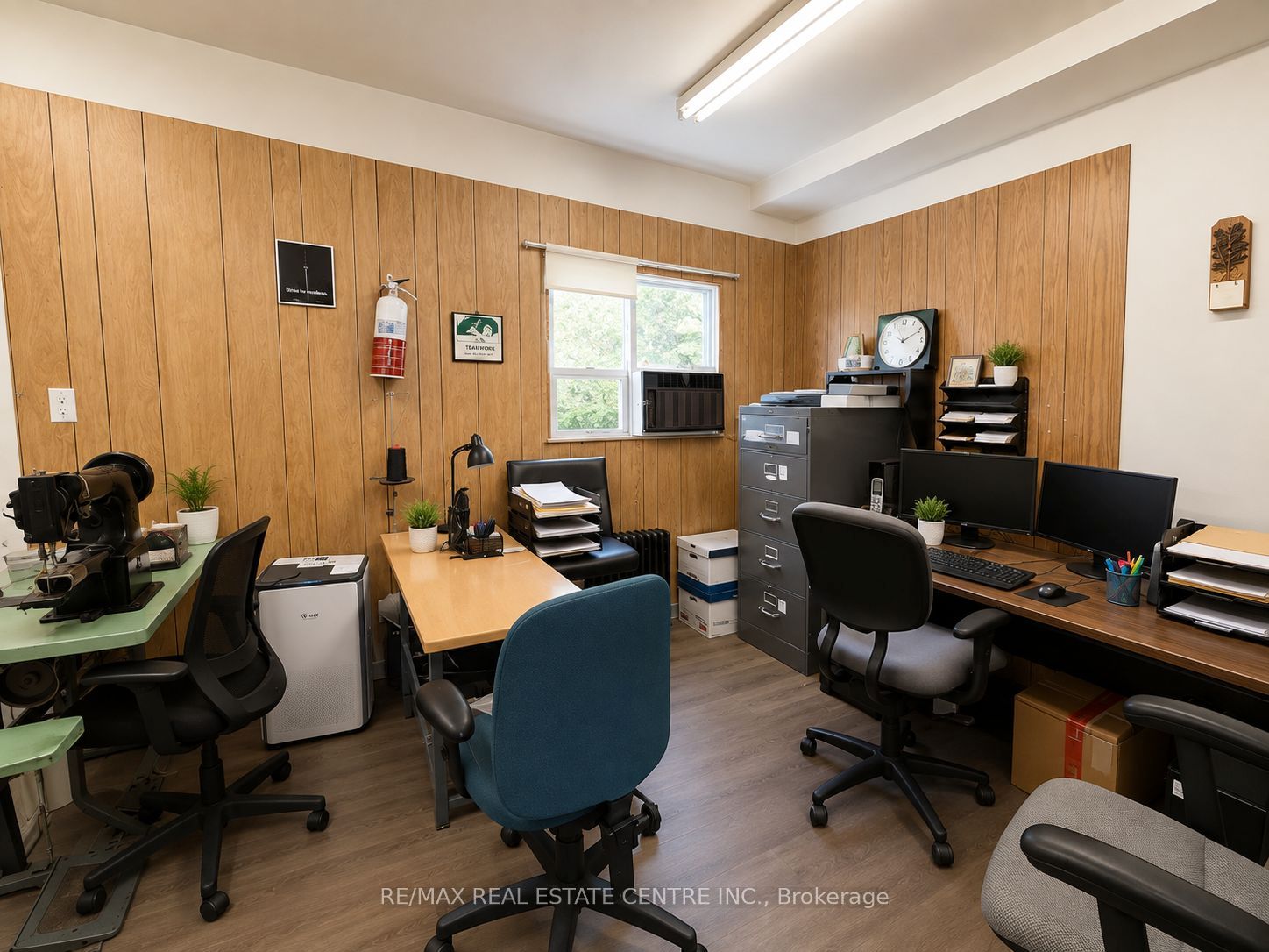 2540 Weston Road Property Photo 13