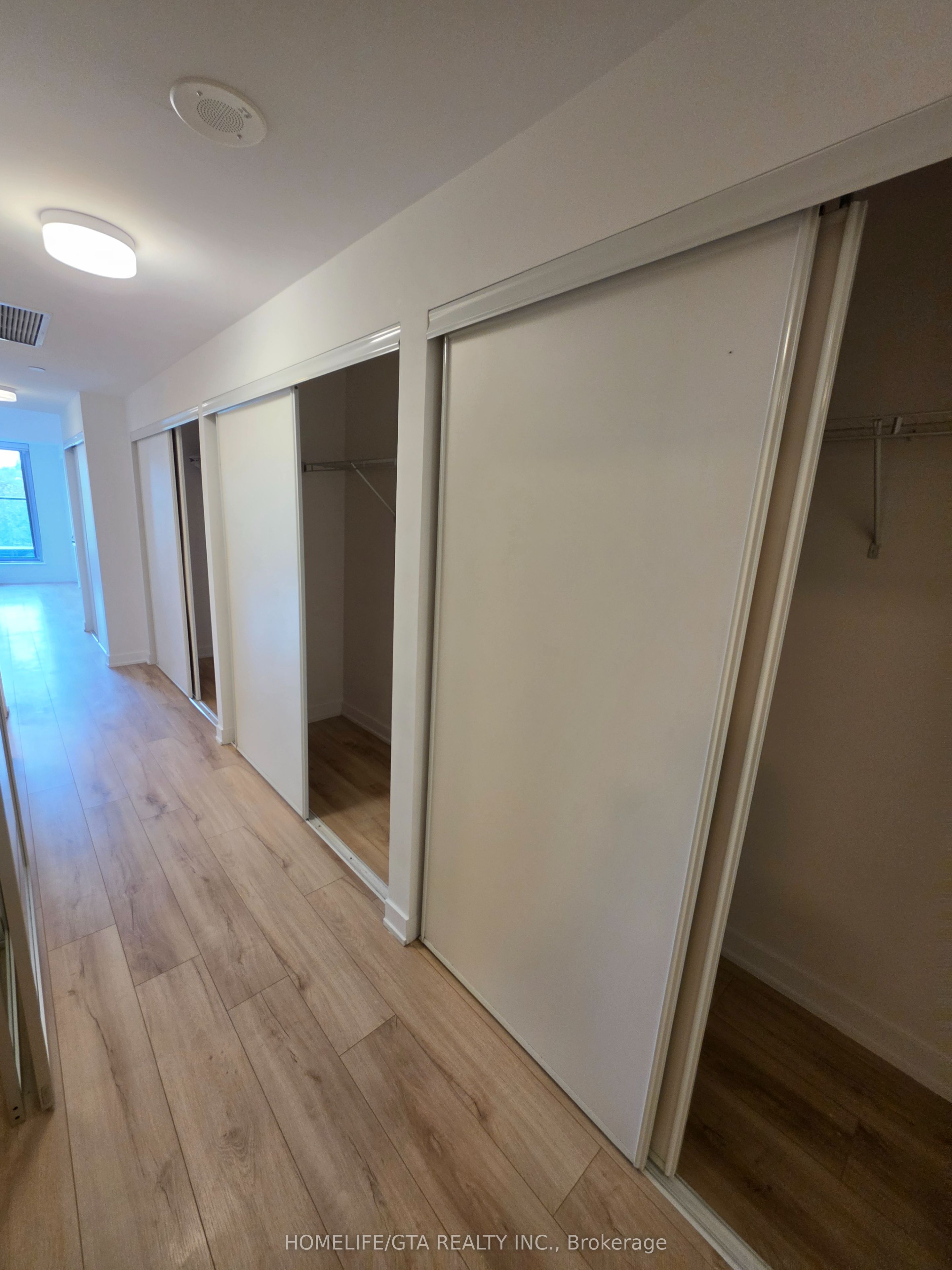 2433 Dufferin Street 208 Property Photo 12
