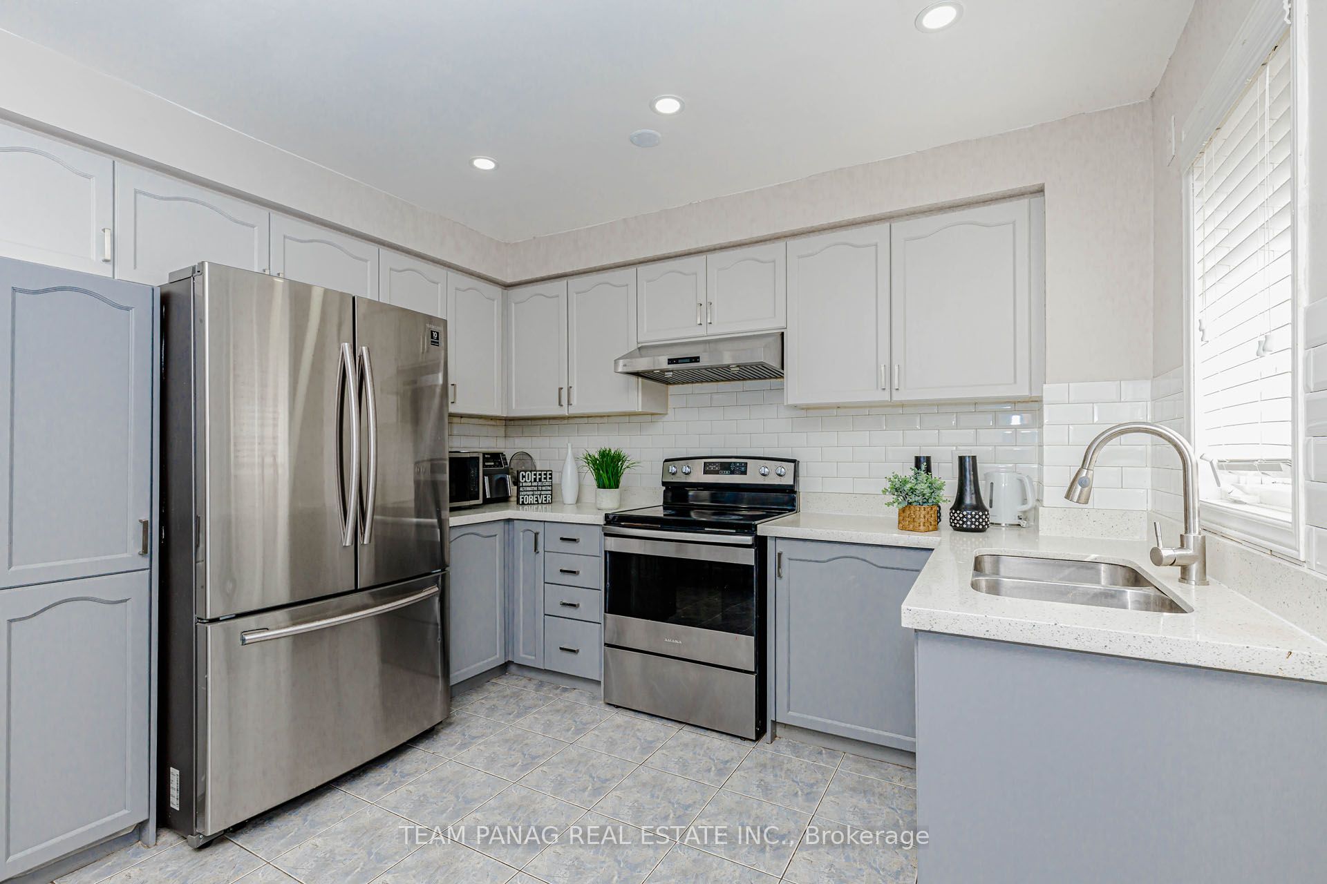 25 Ural Circle Property Photo 8