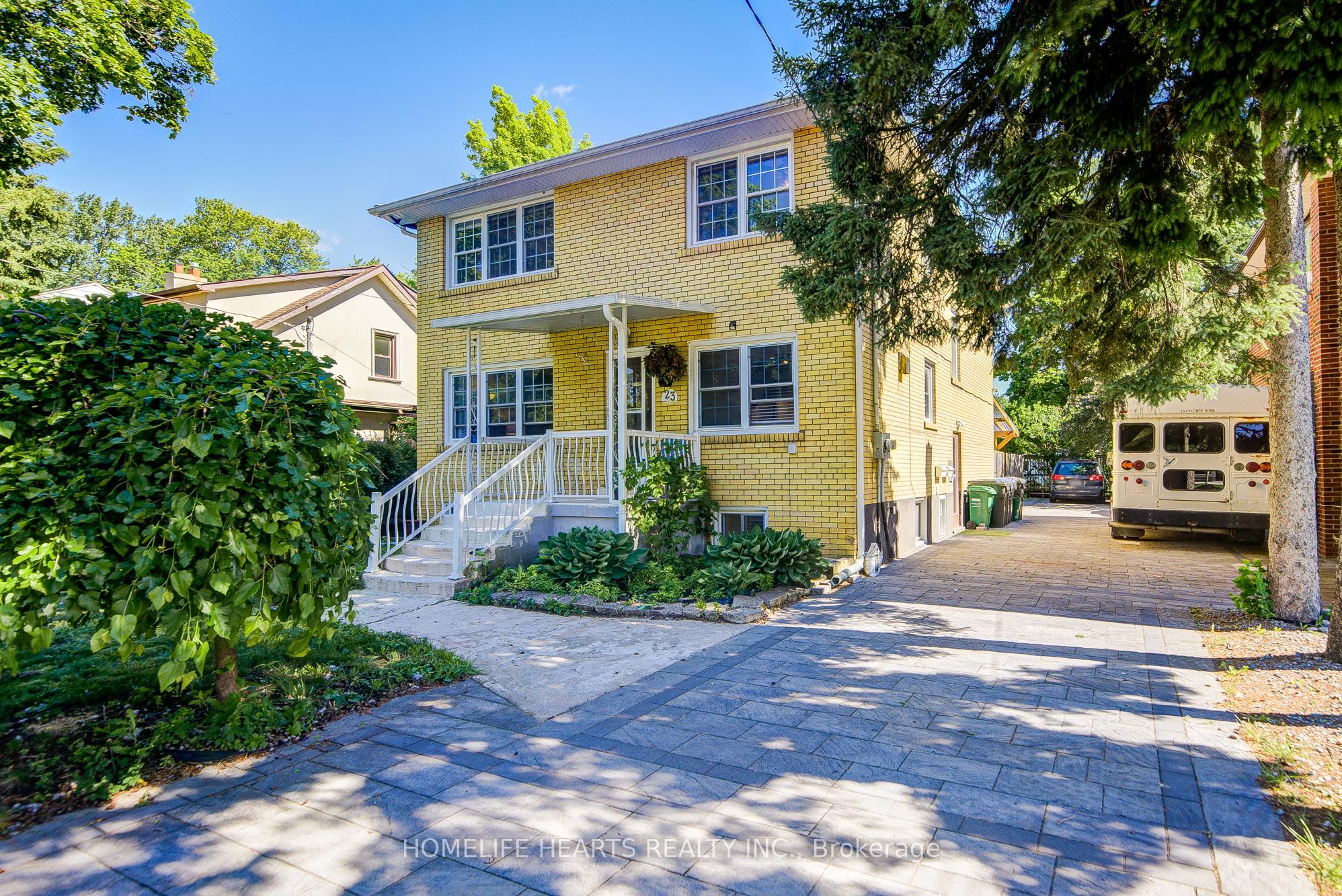 23 Broadview Avenue Property Photo 2
