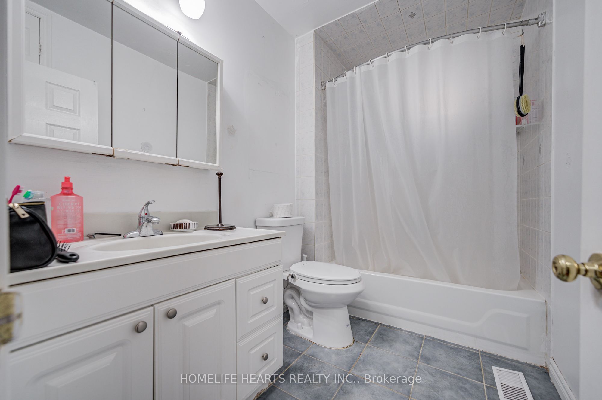 23 Broadview Avenue Property Photo 11