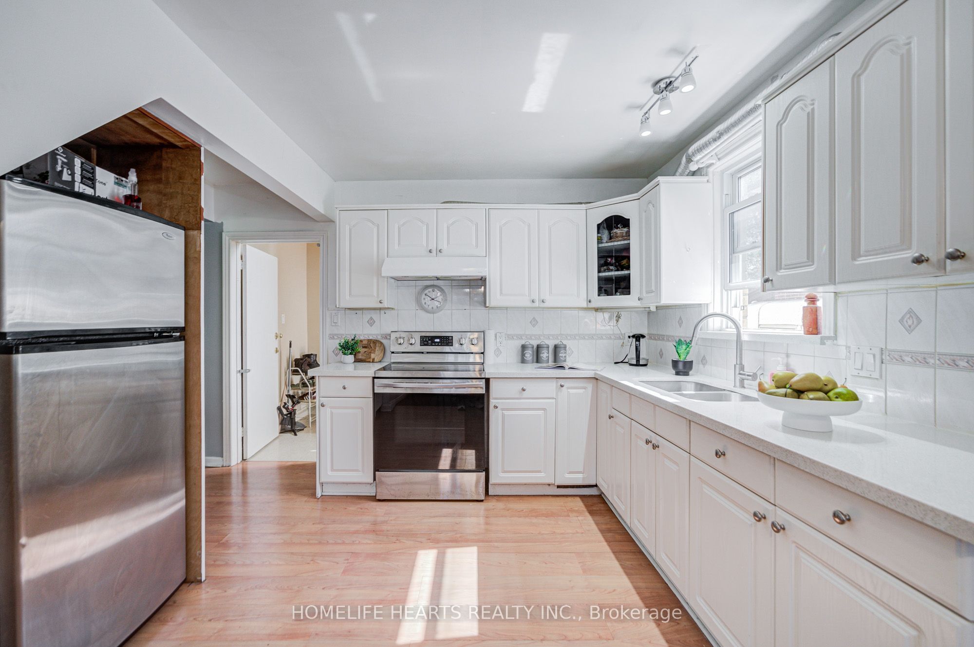 23 Broadview Avenue Property Photo 14