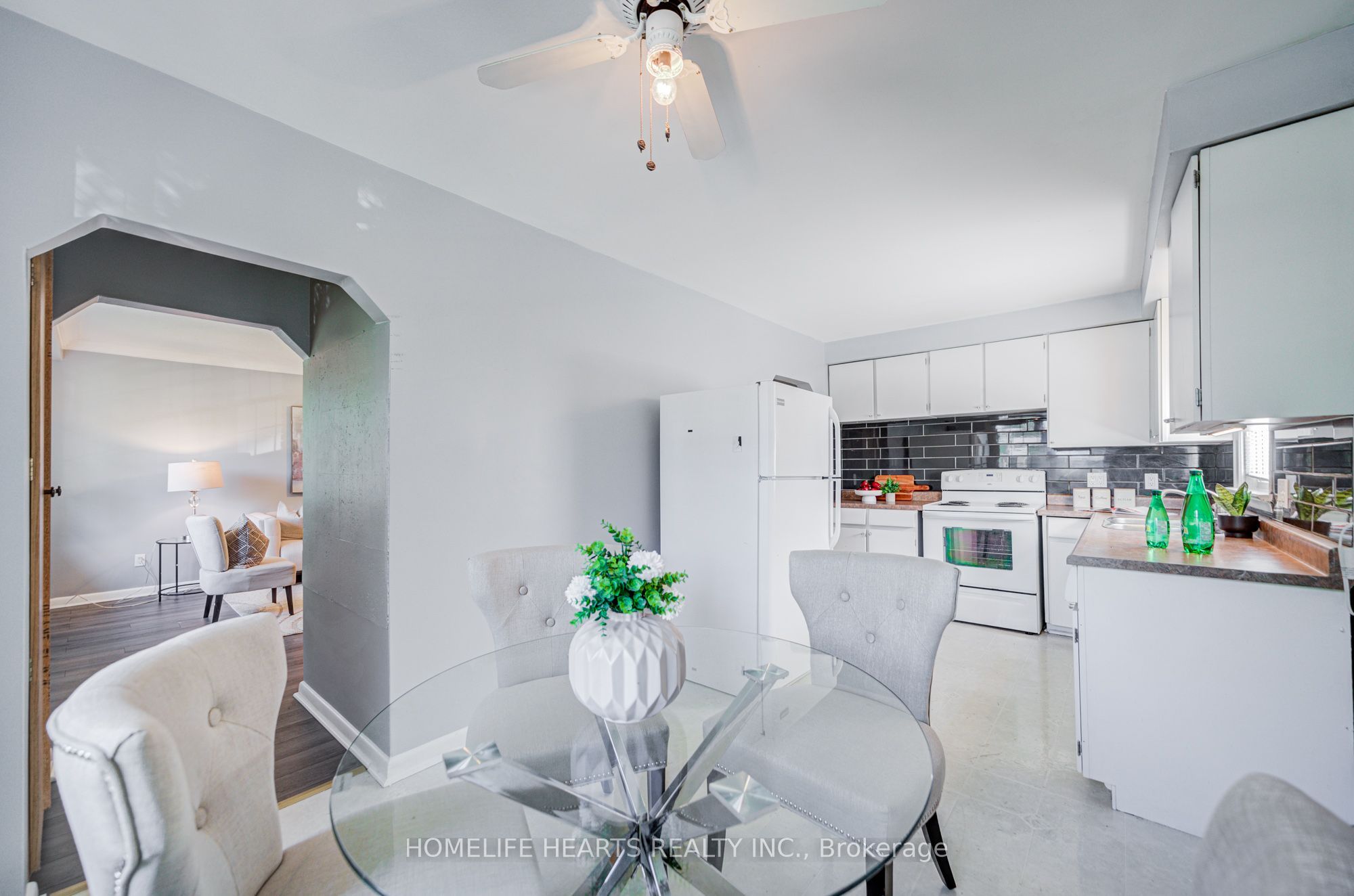 23 Broadview Avenue Property Photo 24