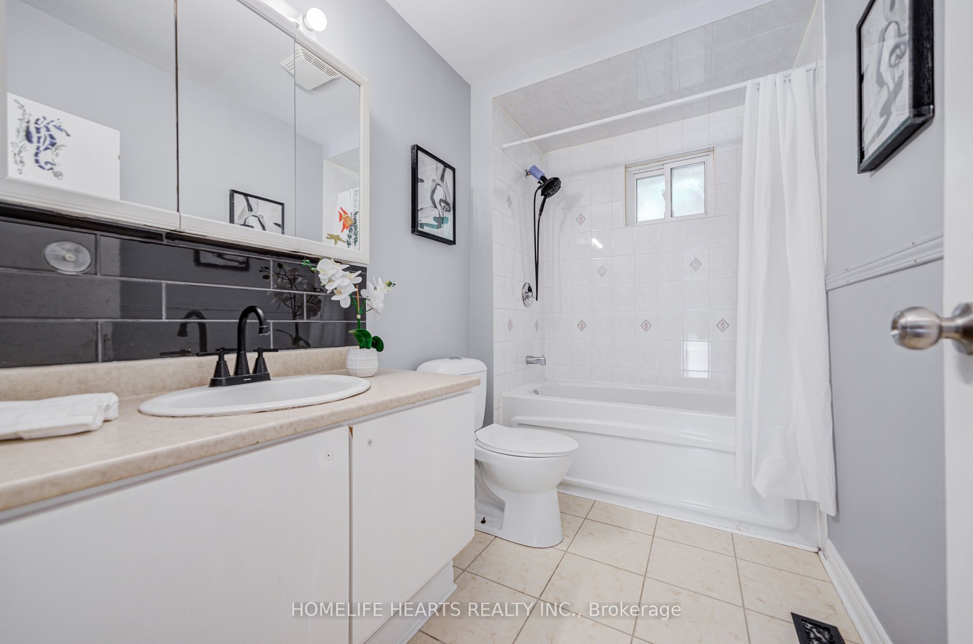 23 Broadview Avenue Property Photo 28