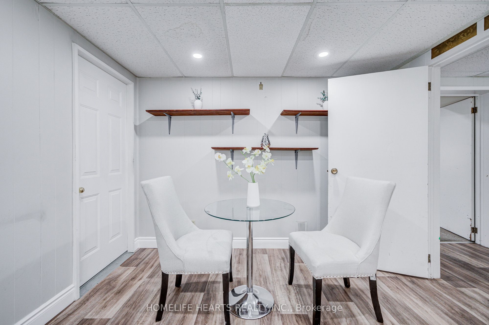 23 Broadview Avenue Property Photo 39