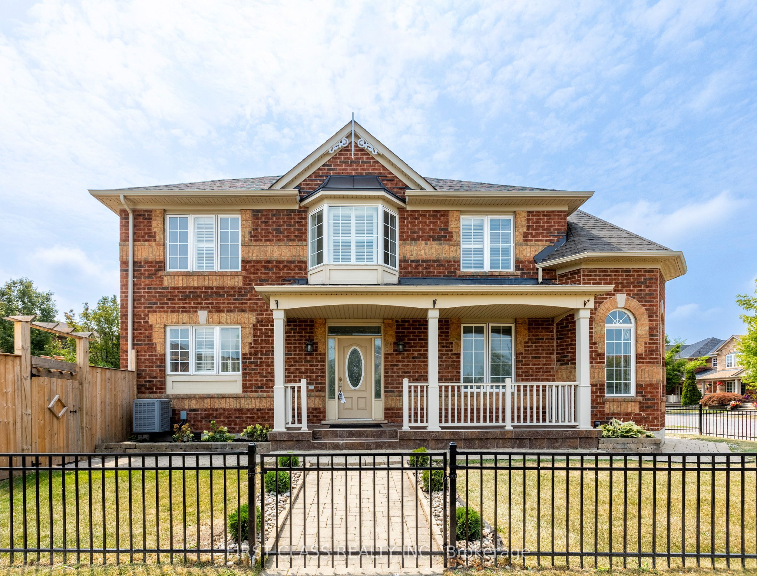 802 Yates Drive Property Photo 1