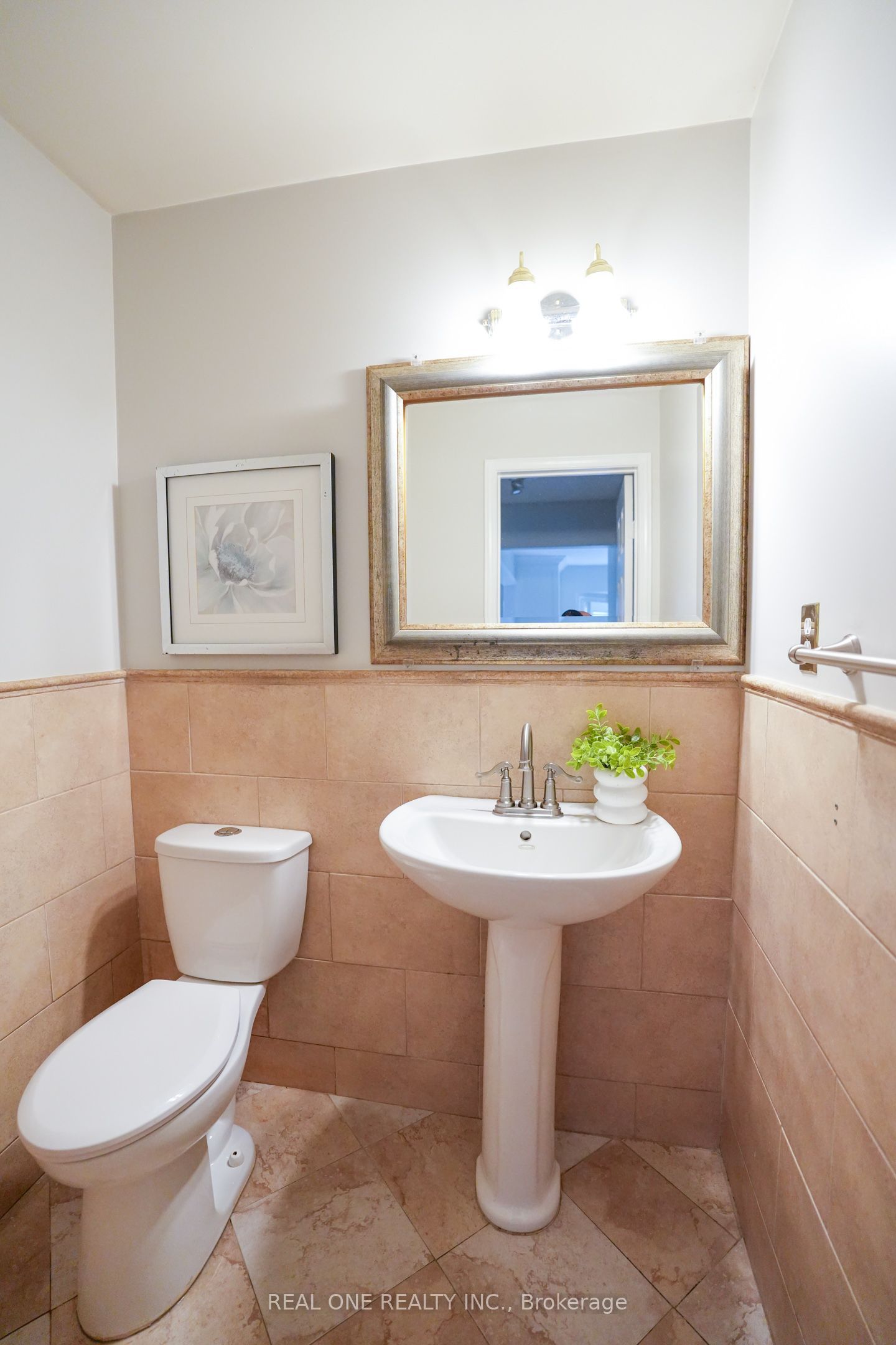 476 Bud Gregory Boulevard Property Photo 13