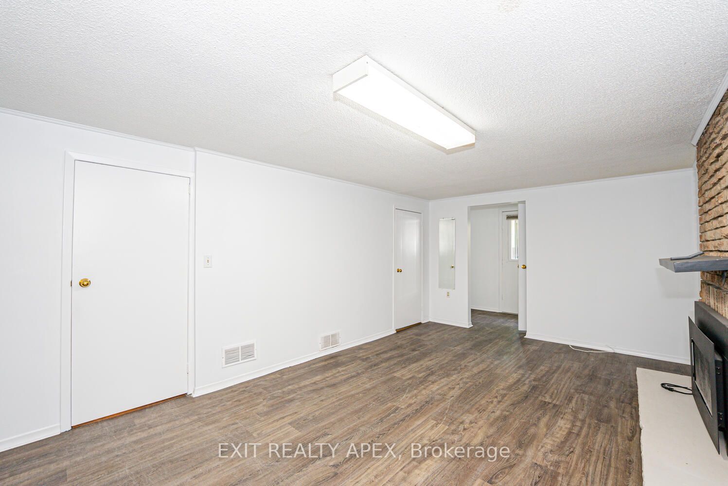 122 Centre Street N Property Photo 31