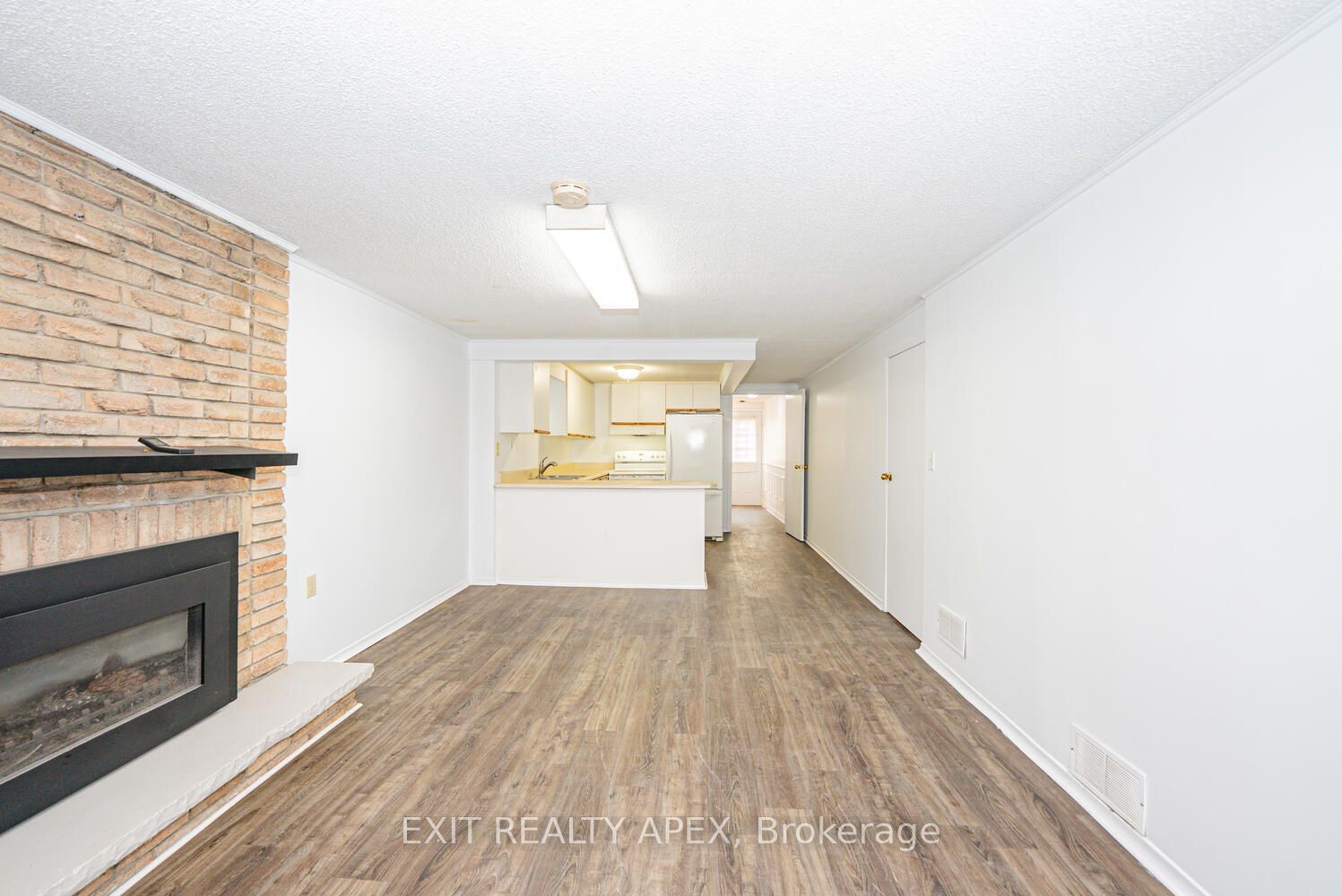 122 Centre Street N Property Photo 33
