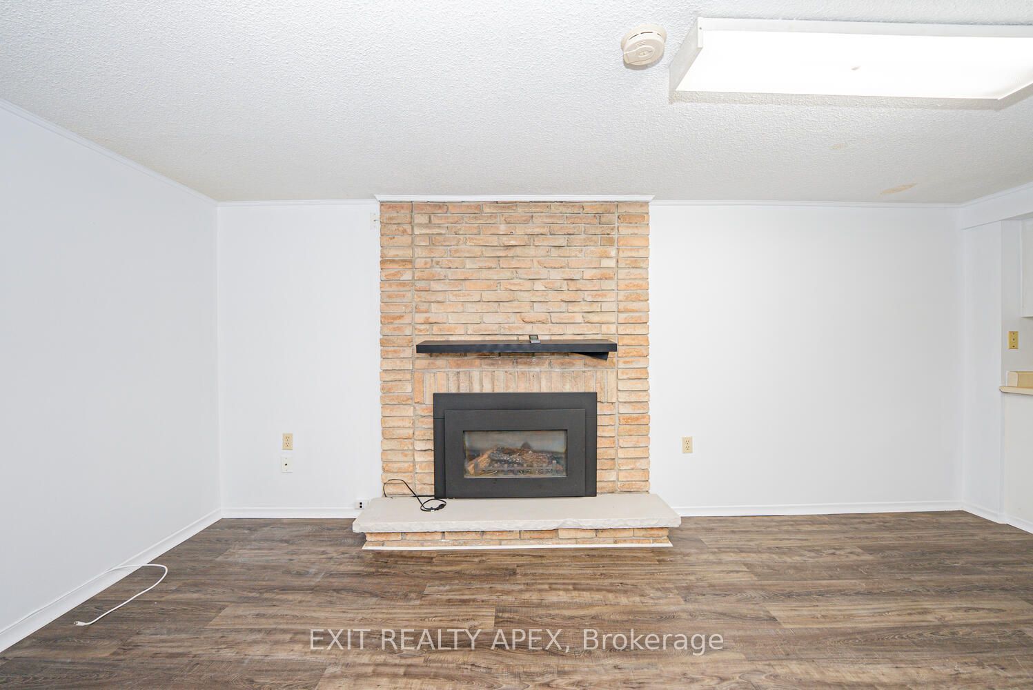 122 Centre Street N Property Photo 34