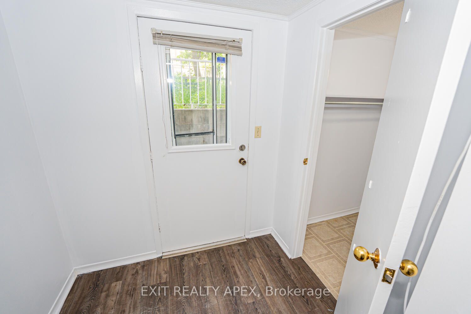 122 Centre Street N Property Photo 43