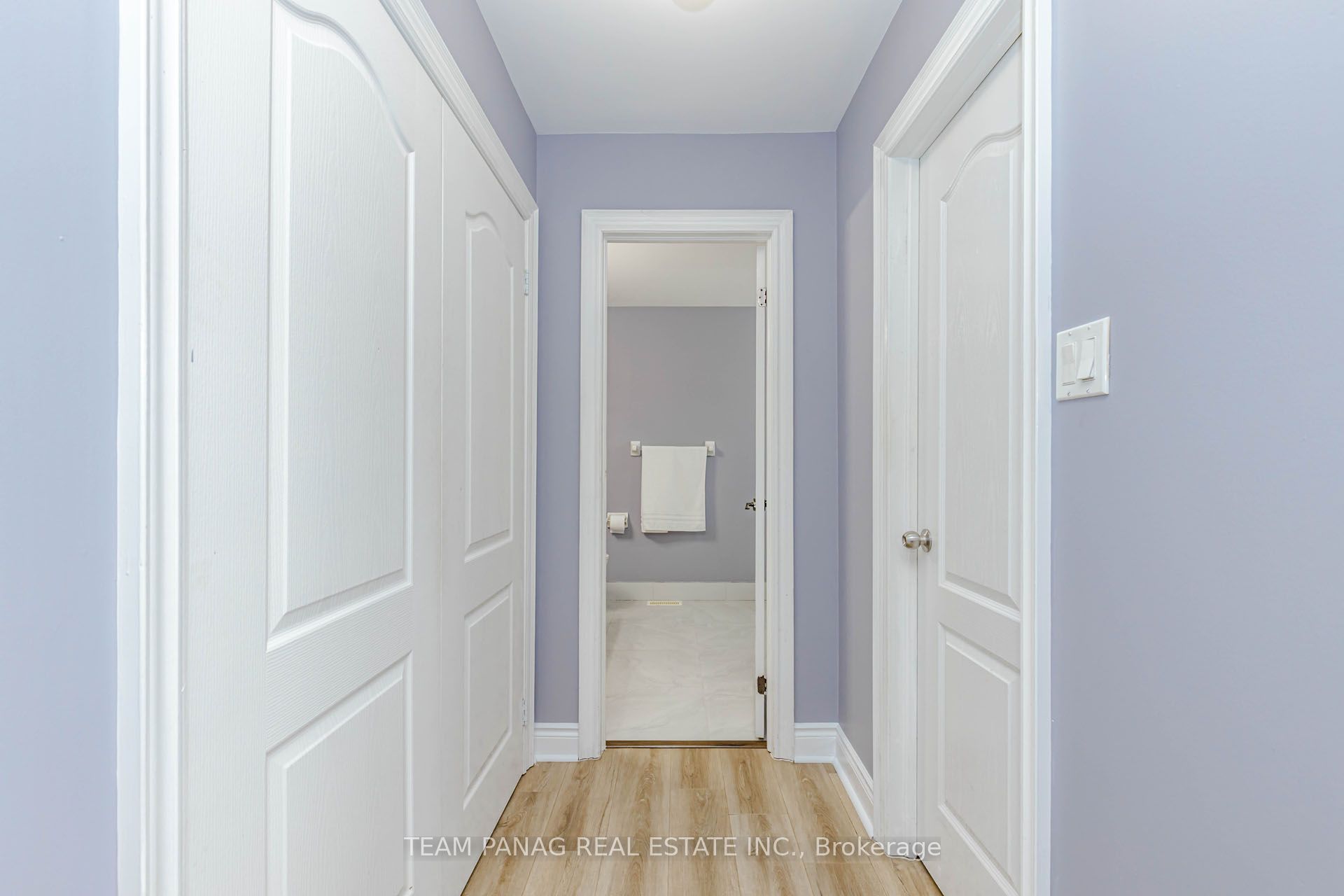 233 Queen Mary Drive Property Photo 23