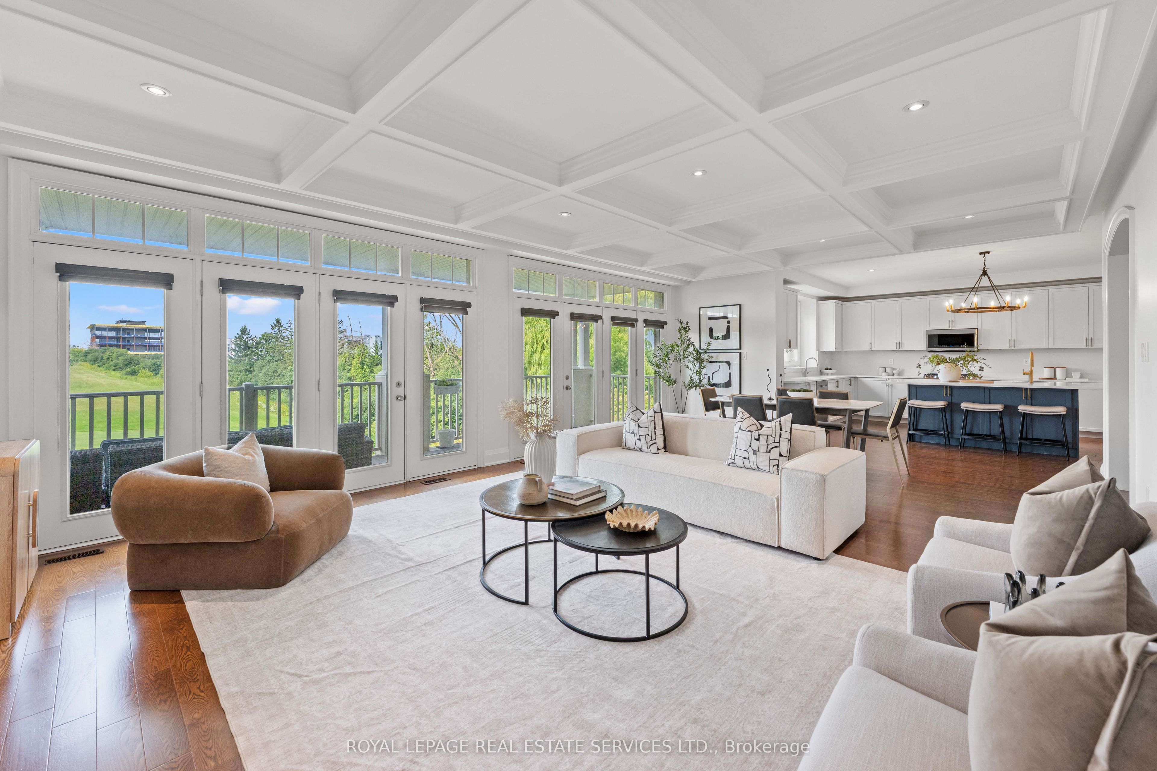 118 Coastline Drive Property Photo 10