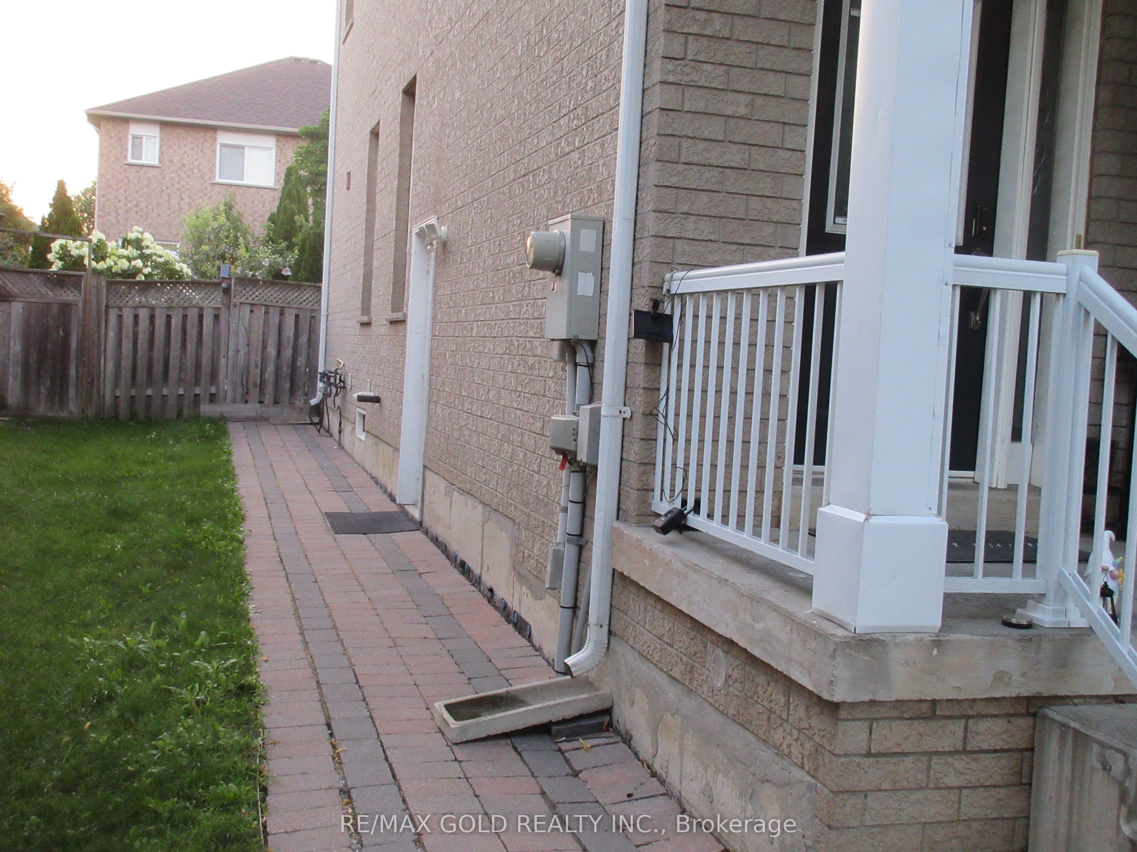 5687 Passion Flower Boulevard Property Photo 2