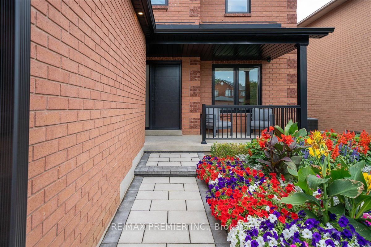 23 Berrydown Drive Property Photo 4