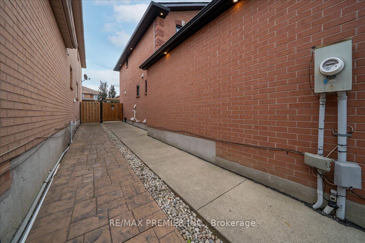 23 Berrydown Drive Property Photo 43