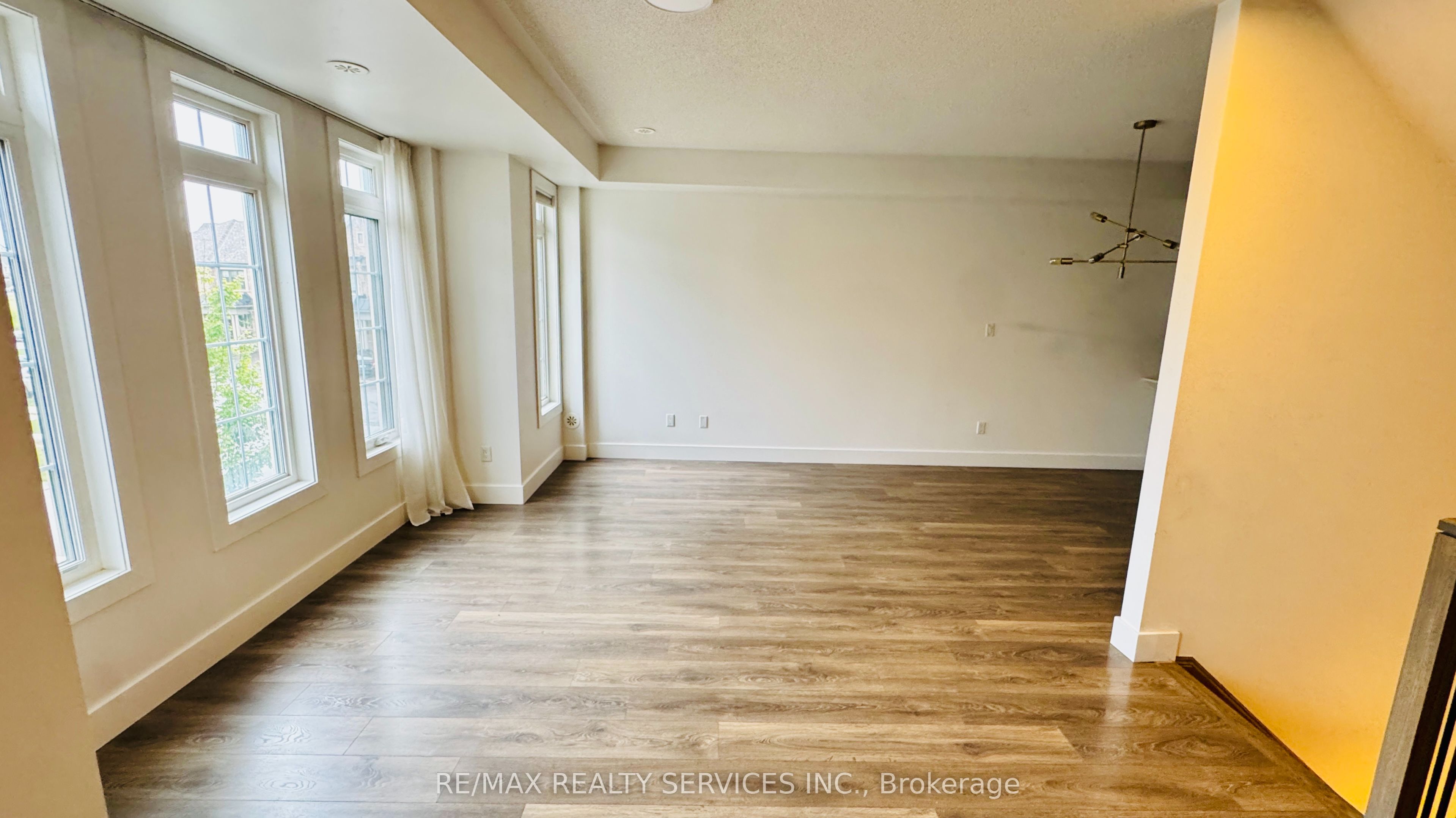 1159 Lloyd Landing Property Photo 16