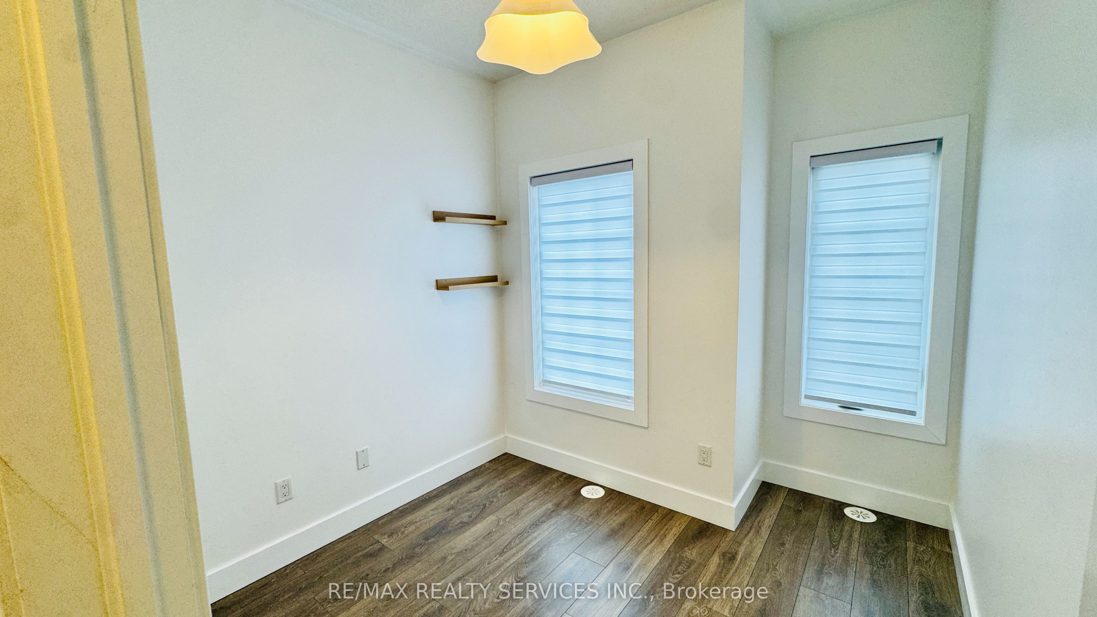 1159 Lloyd Landing Property Photo 22