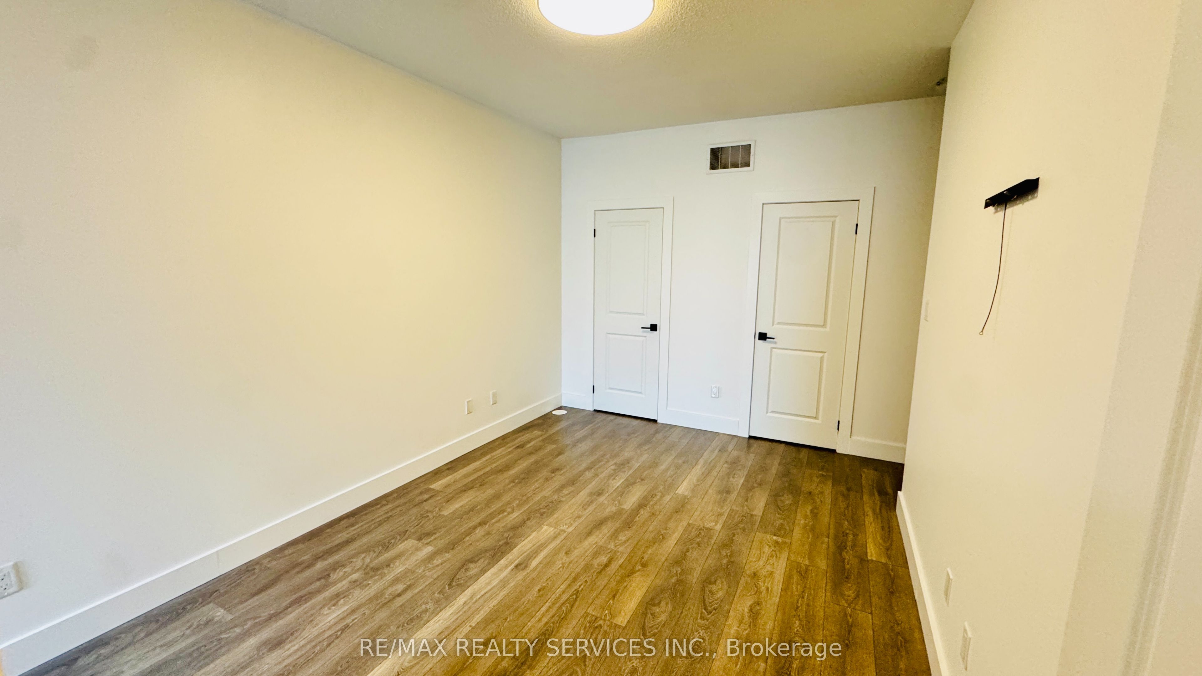 1159 Lloyd Landing Property Photo 25