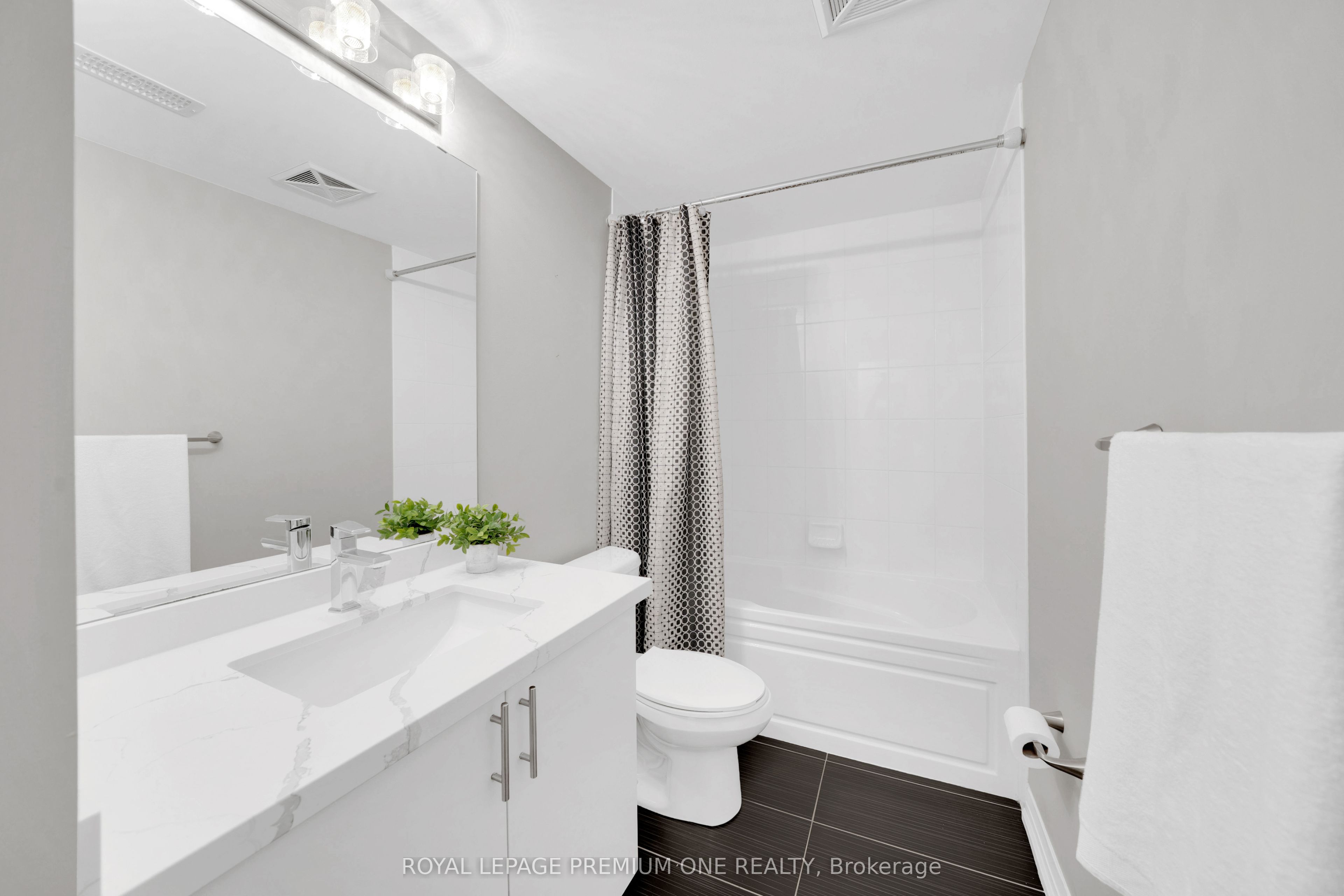 1202 Main Street E 108 Property Photo 14