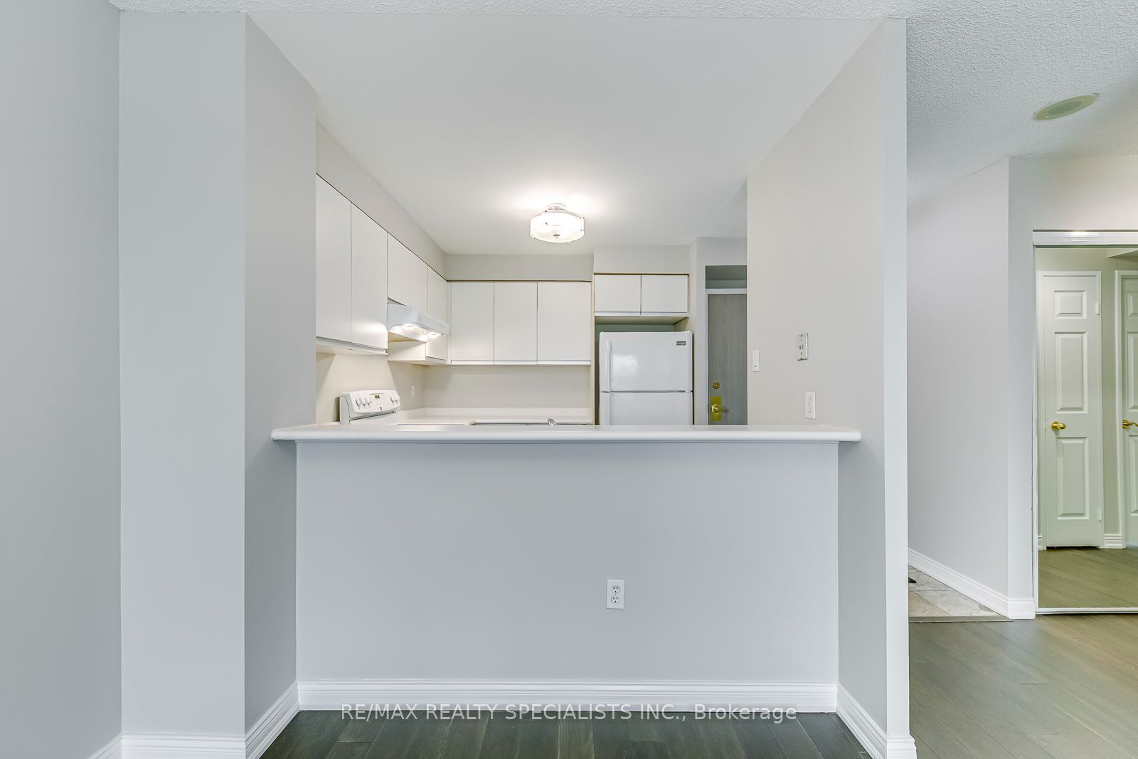 2177 Burnhamthorpe Road W 1605 Property Photo 14