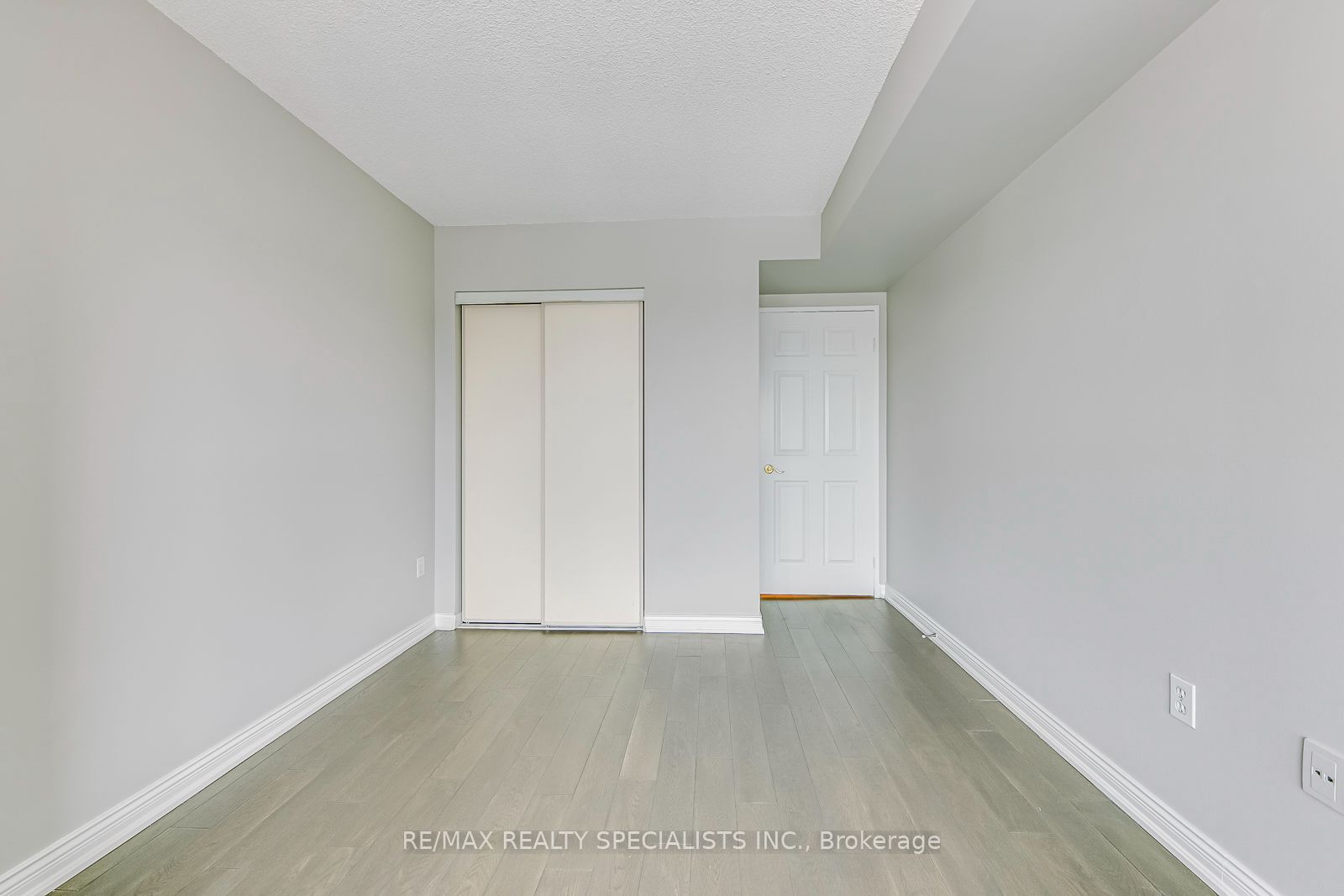 2177 Burnhamthorpe Road W 1605 Property Photo 33