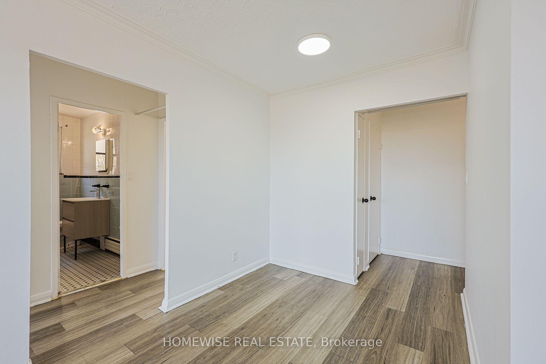 2204 Dufferin Street 202 Property Photo 6