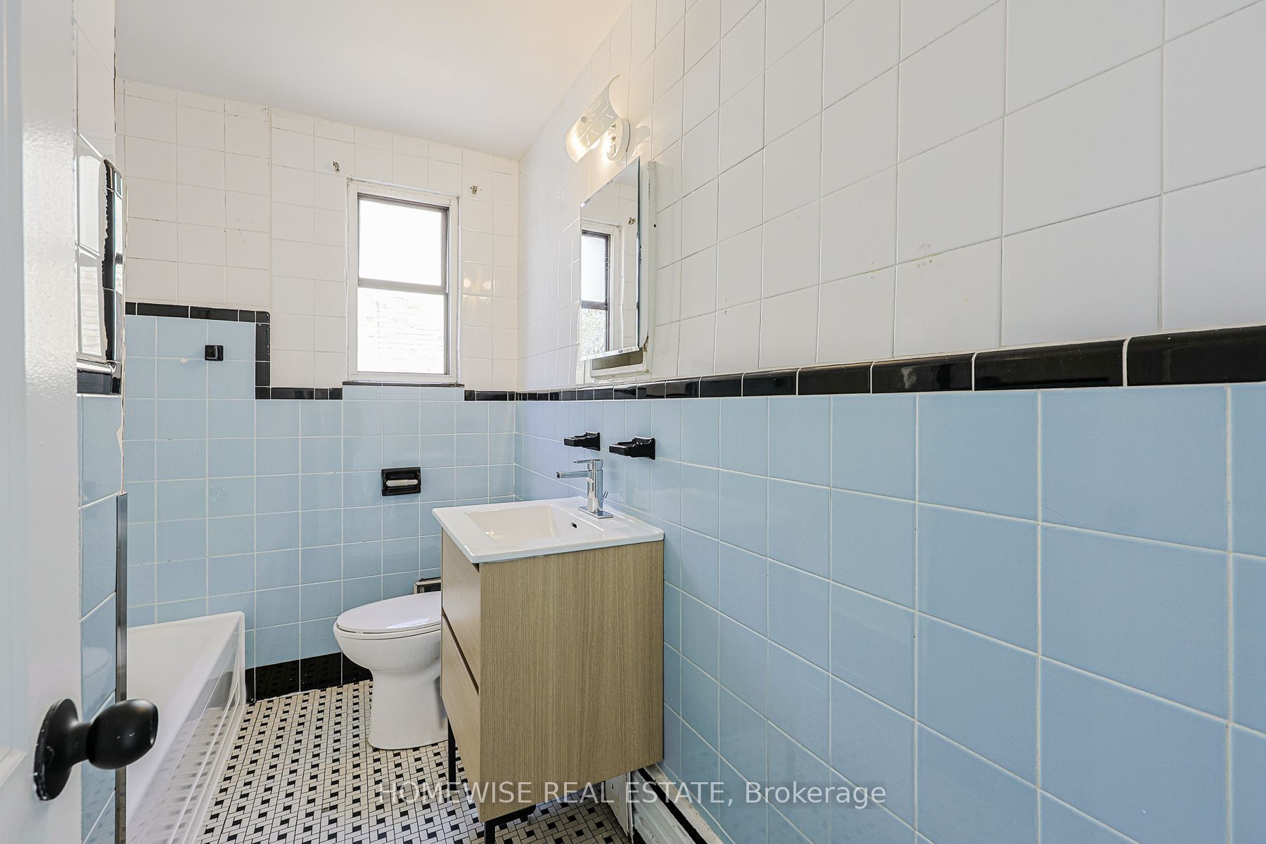 2204 Dufferin Street 202 Property Photo 13