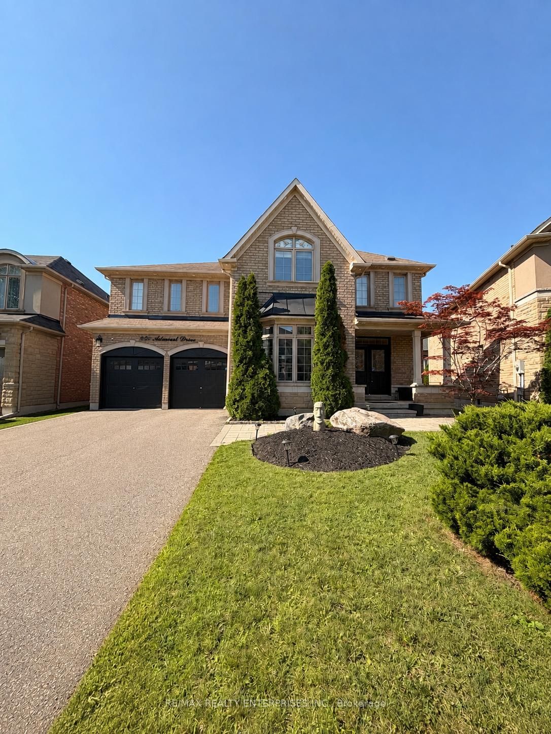 250 Admiral Drive Property Photo 1