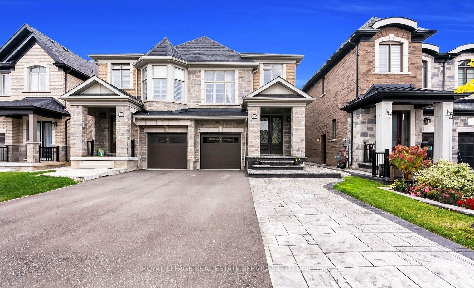 488 Parent Place Lower Property Photo 1