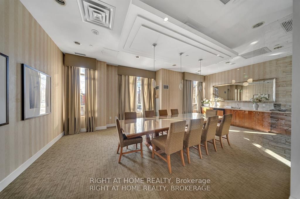55 Strathaven Drive 1808 Property Photo 25