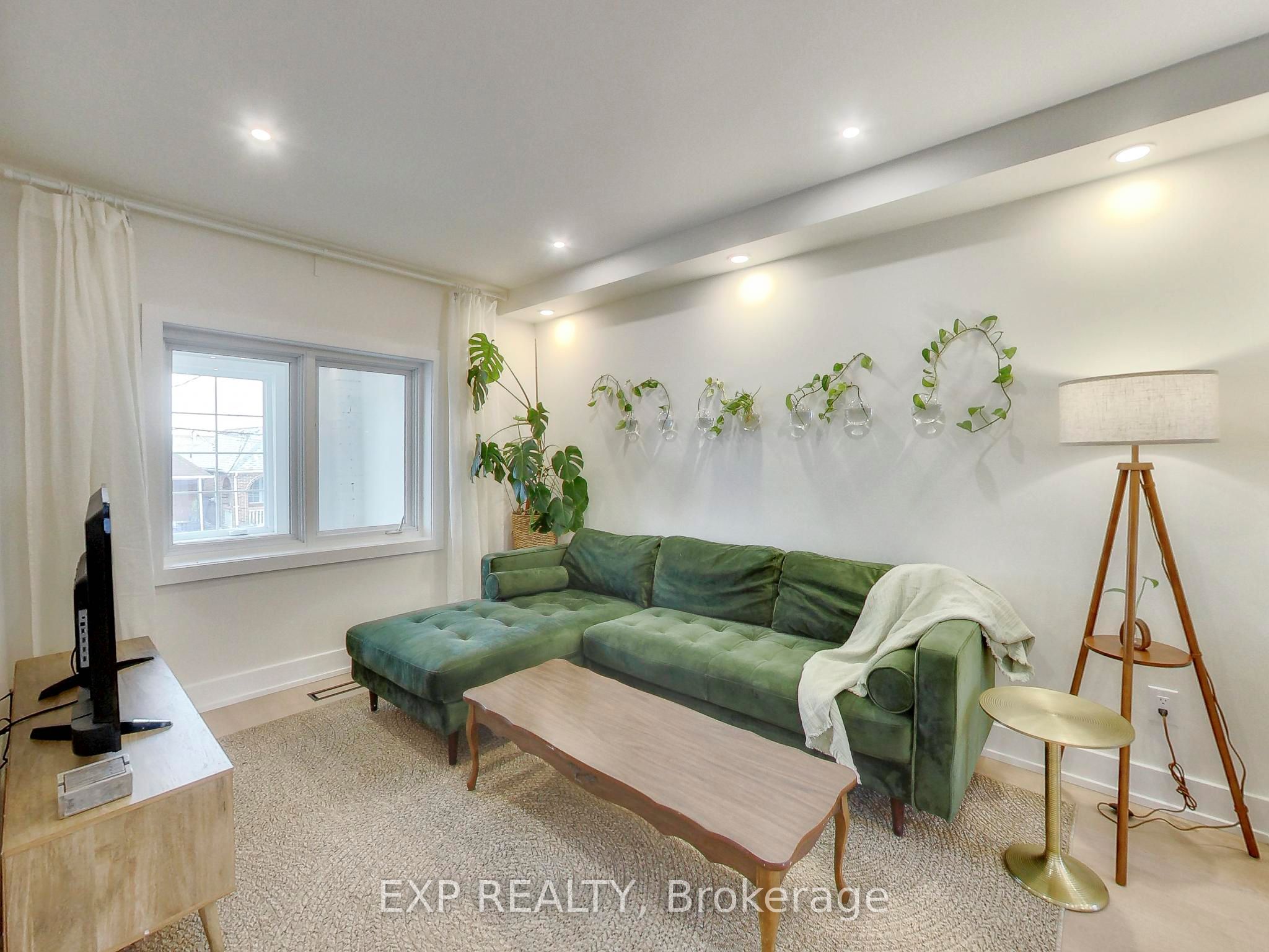 37 Gilbert Avenue Property Photo 5