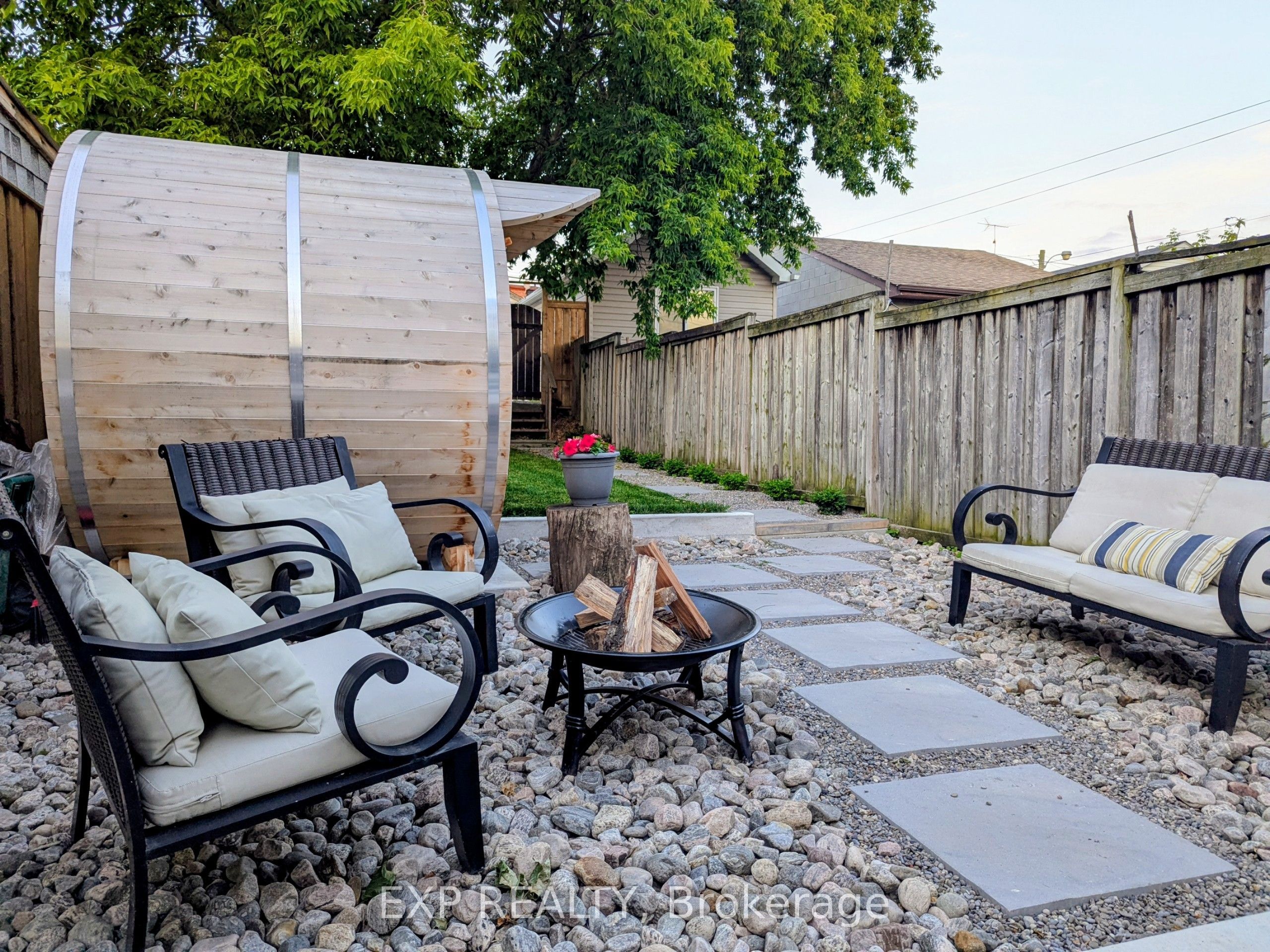 37 Gilbert Avenue Property Photo 27