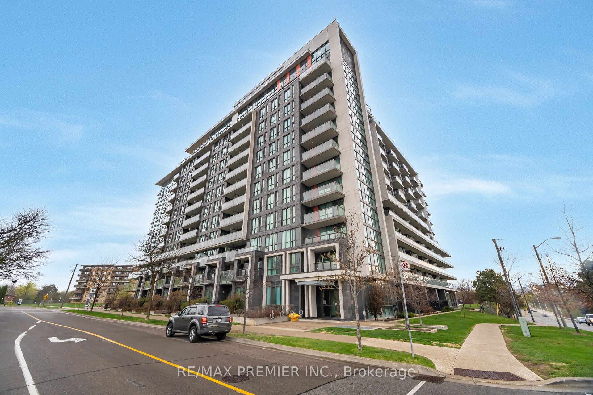 80 Esther Lorrie Drive 312 Property Photo 1