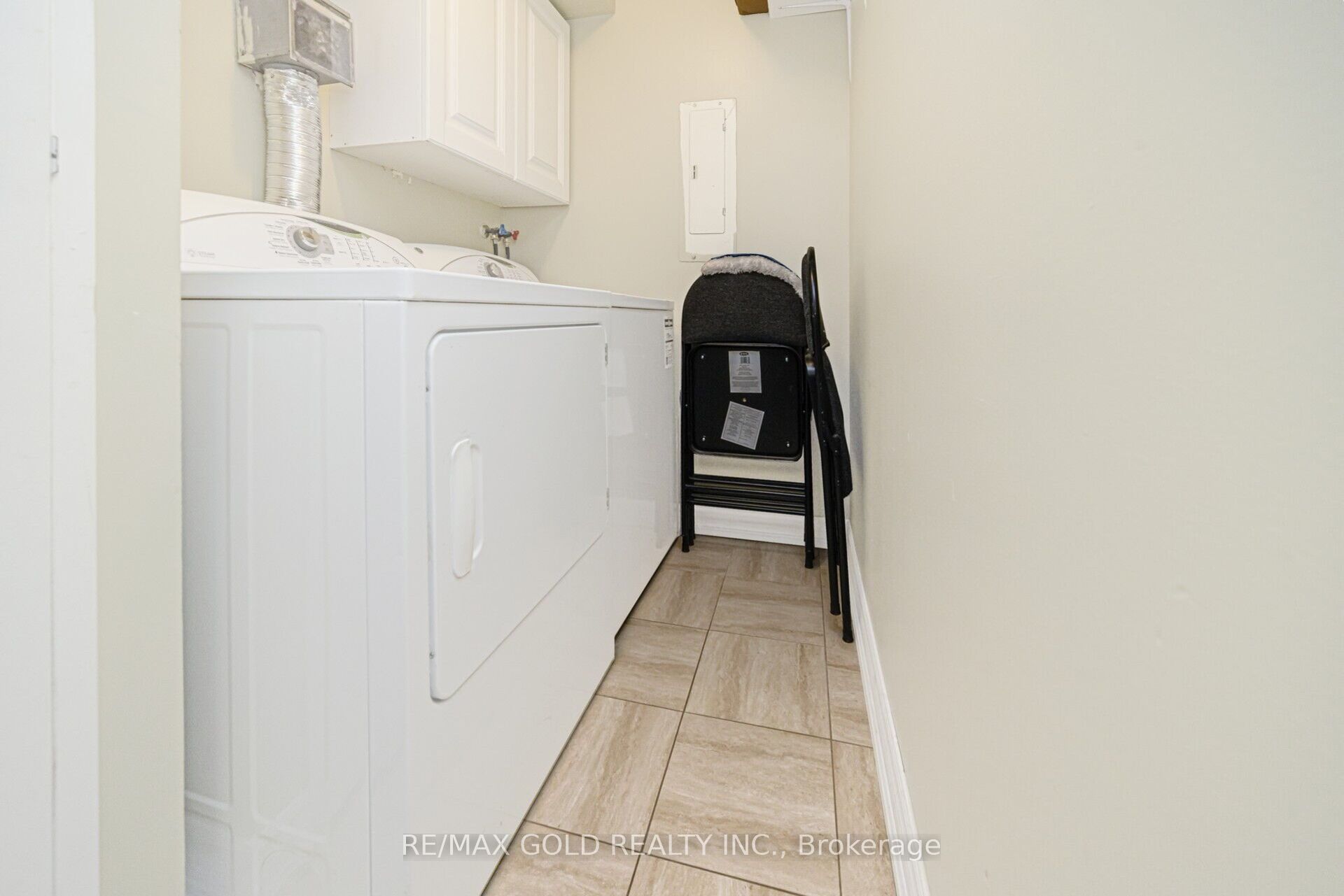 3590 Kaneff Crescent 1913 Property Photo 14