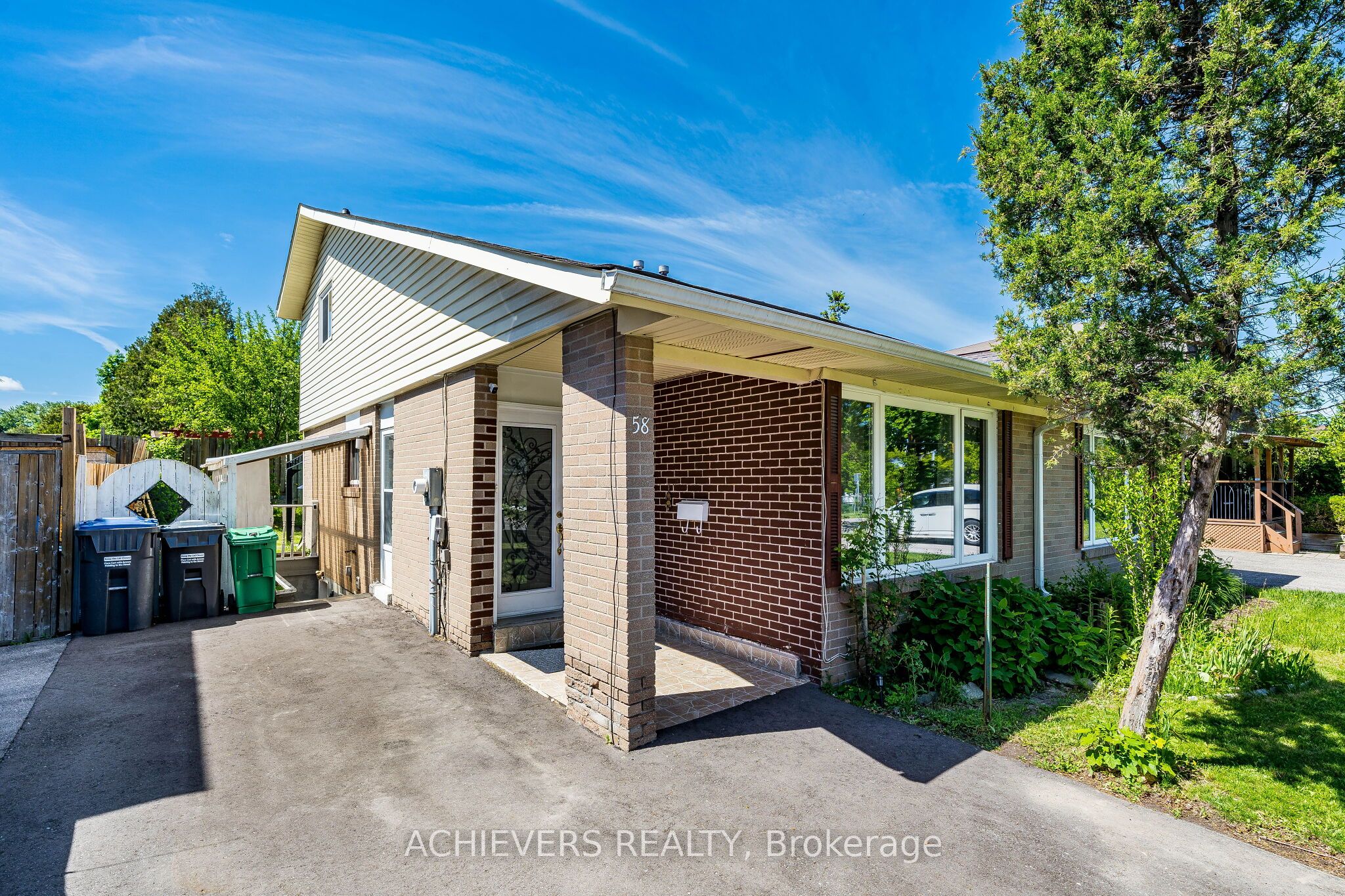 58 Archdekin Drive Property Photo 4