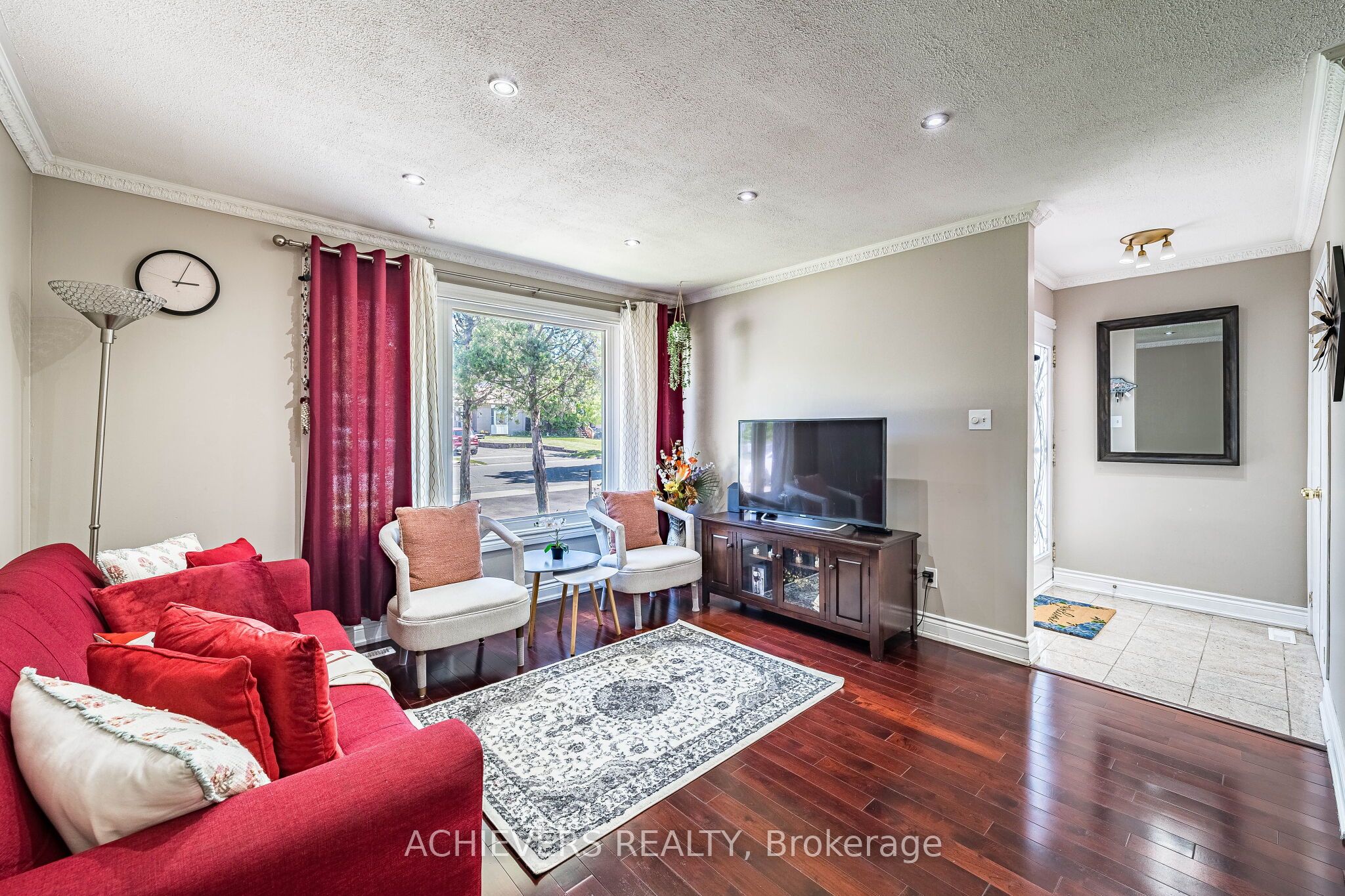 58 Archdekin Drive Property Photo 8