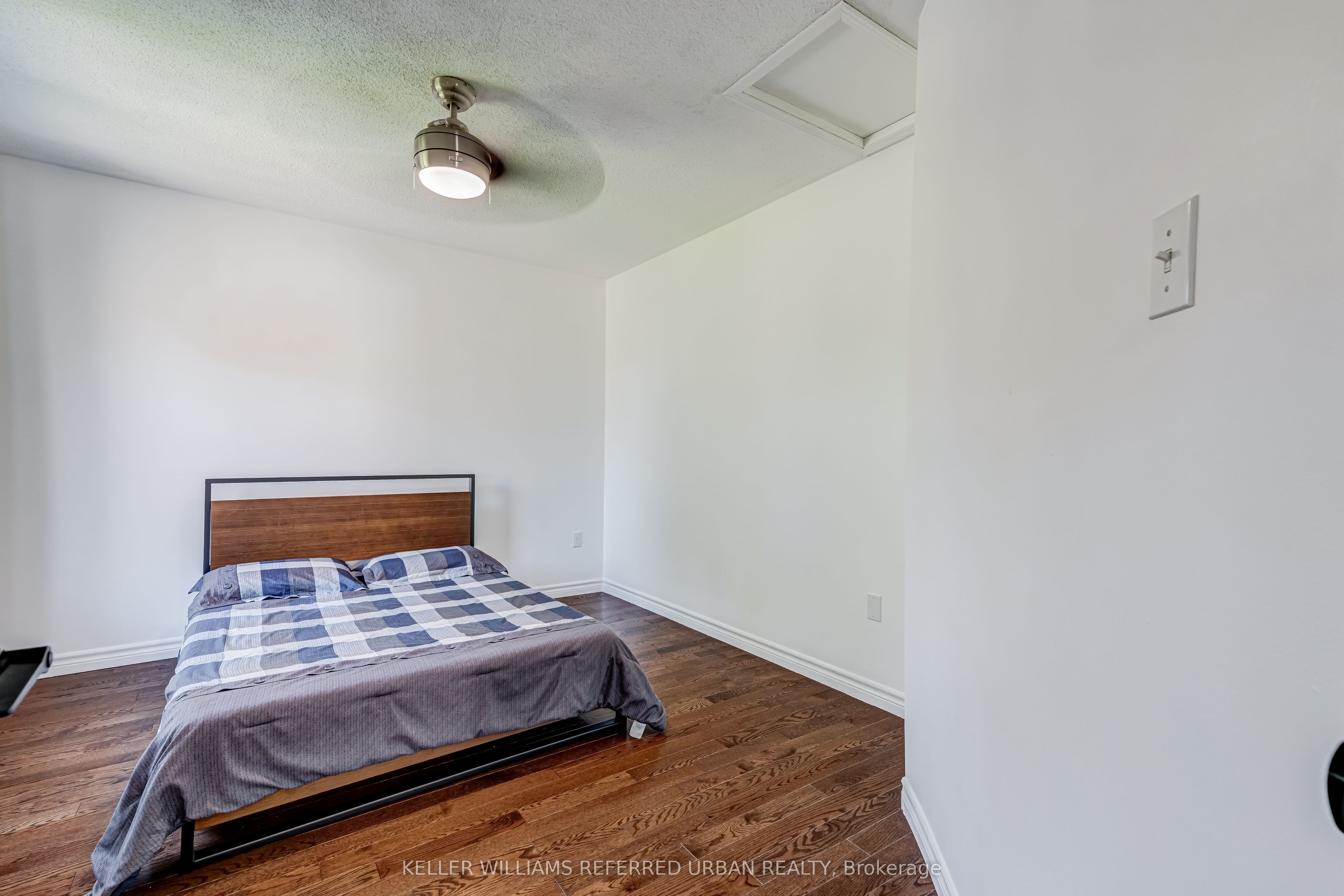9 Stone Street Property Photo 28