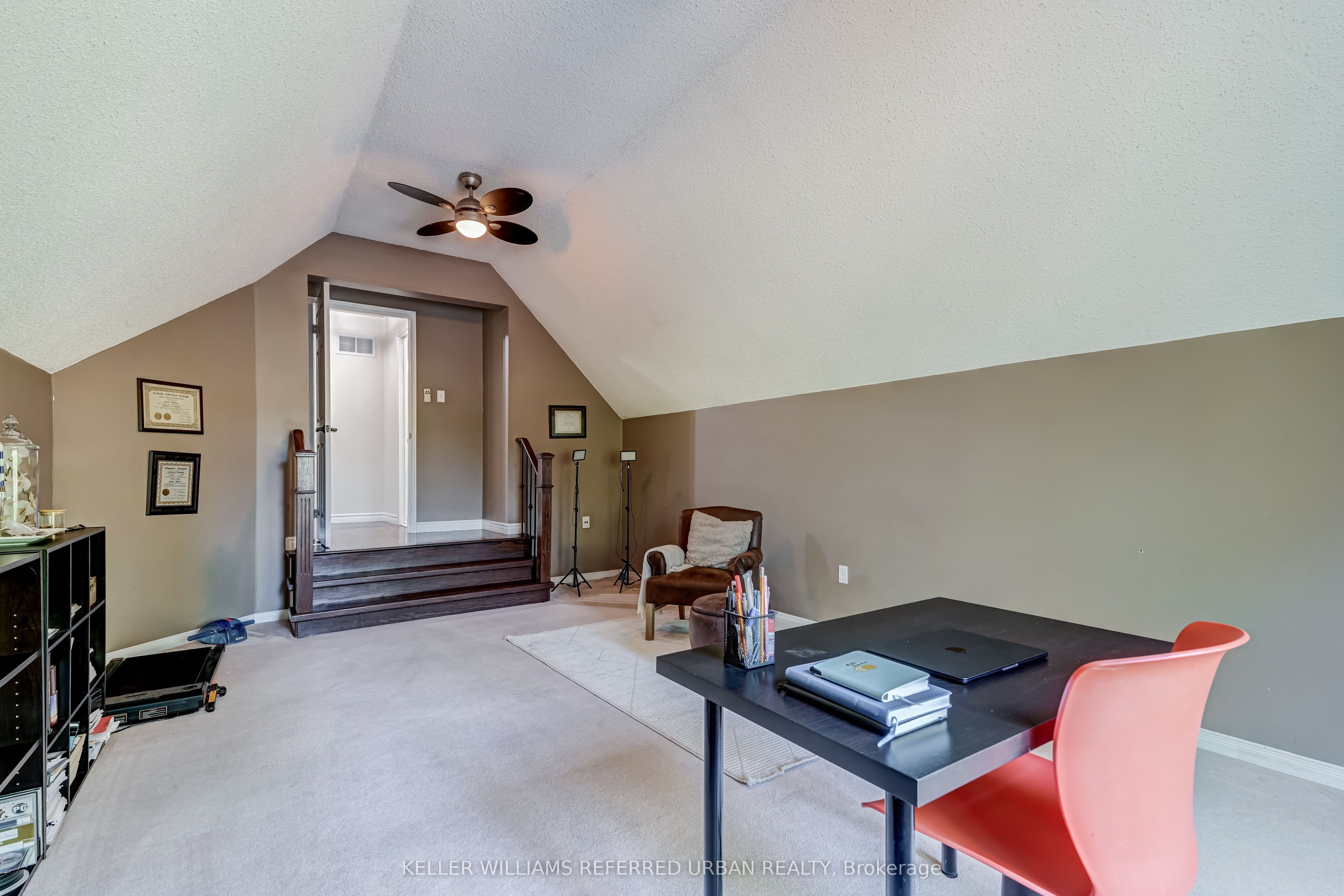 9 Stone Street Property Photo 33