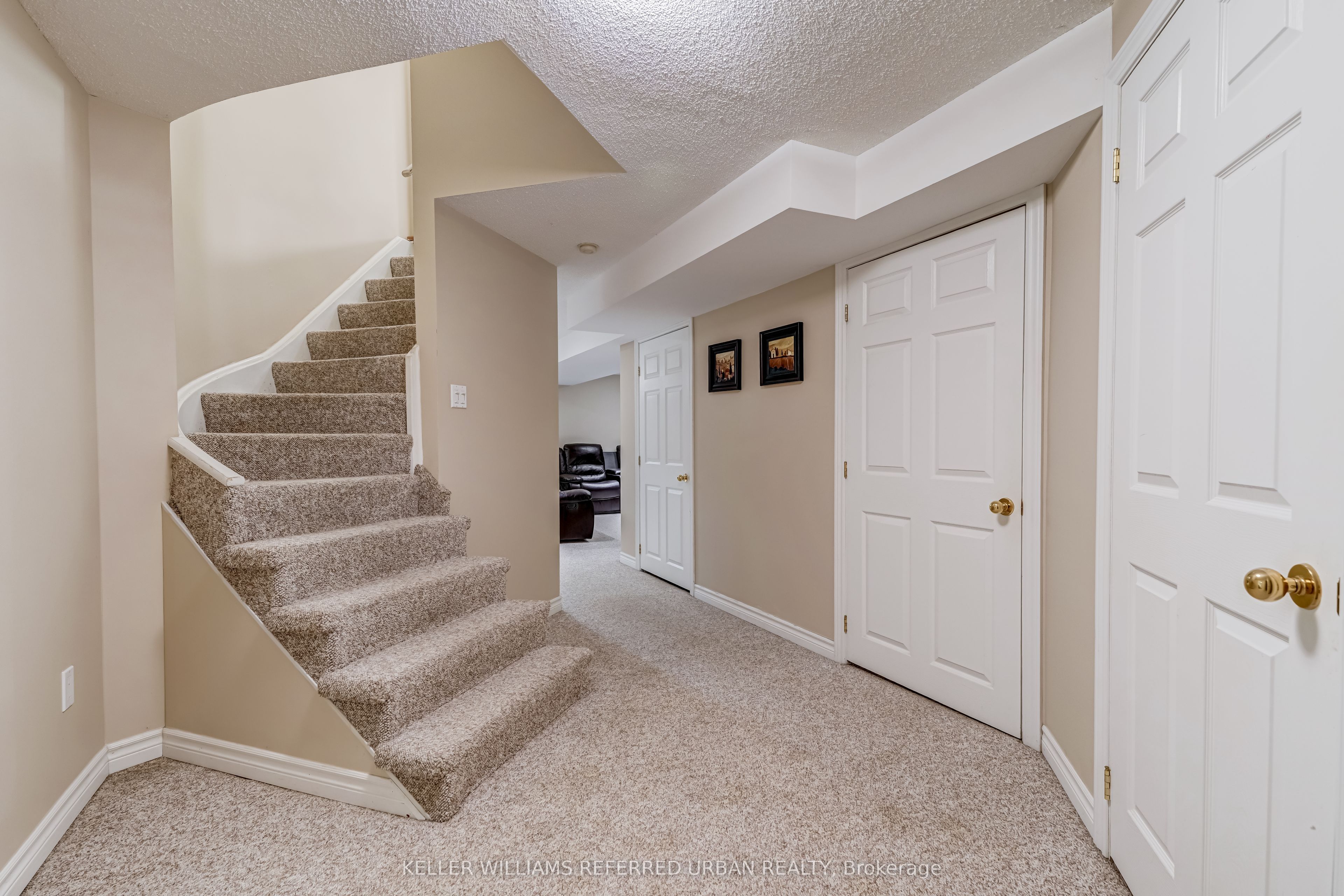 9 Stone Street Property Photo 37