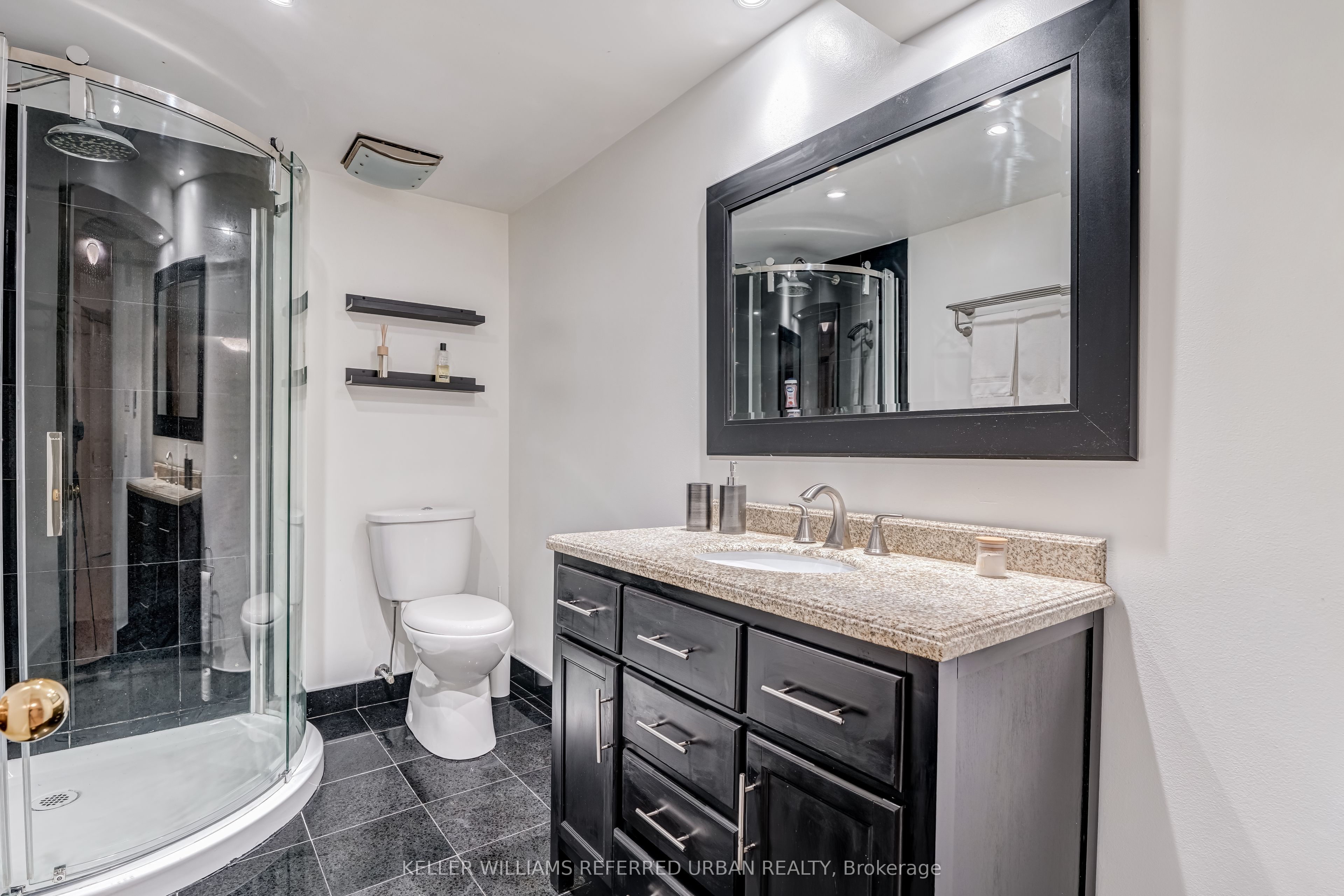 9 Stone Street Property Photo 45