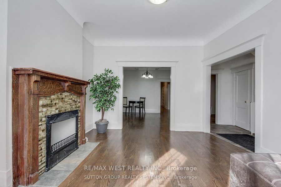 328 High Park Avenue Property Photo 4
