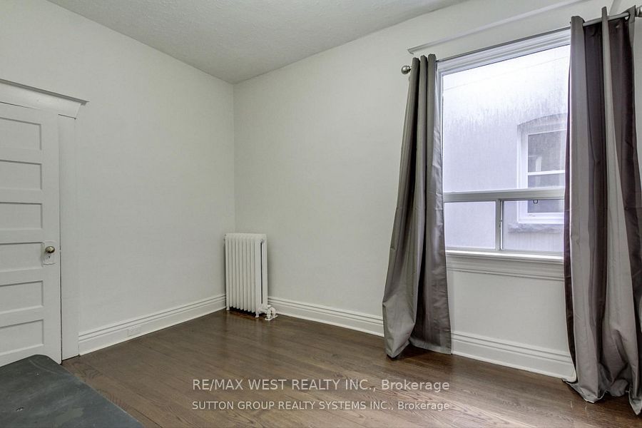 328 High Park Avenue Property Photo 7