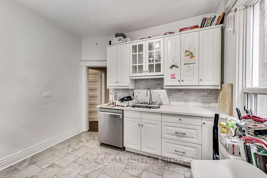 328 High Park Avenue Property Photo 8