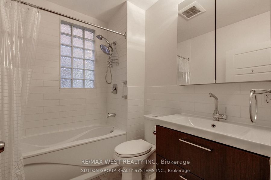 328 High Park Avenue Property Photo 10
