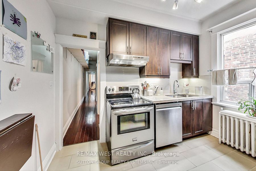 328 High Park Avenue Property Photo 13