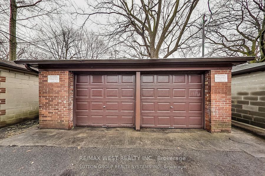 328 High Park Avenue Property Photo 19