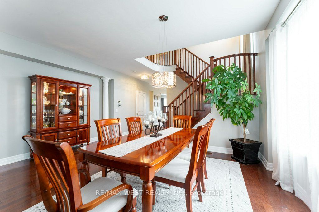 85 Aird Court Property Photo 8